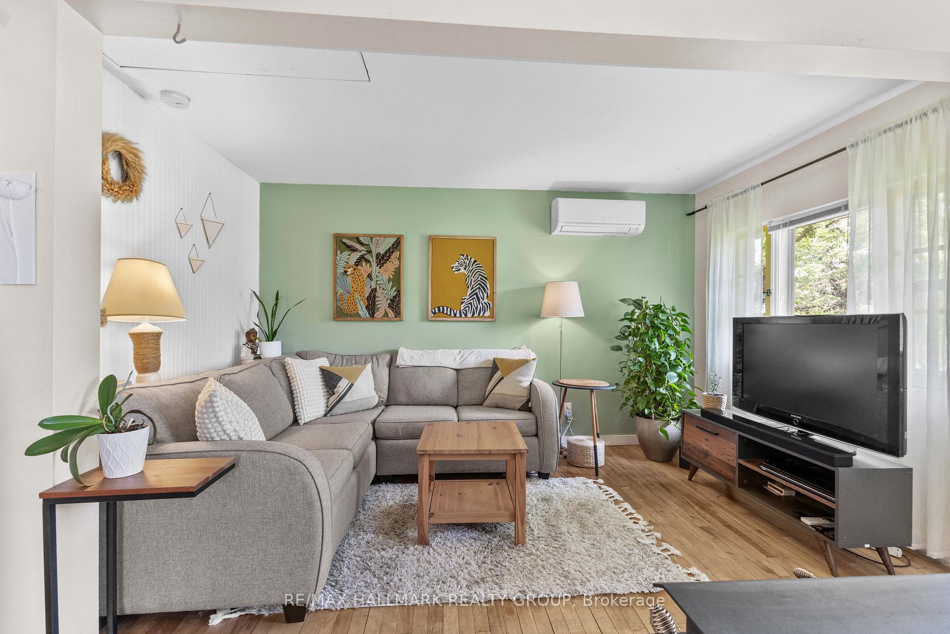 Photo 24 of 44 Kempster Avenue, Ottawa, Britannia — HOMEH