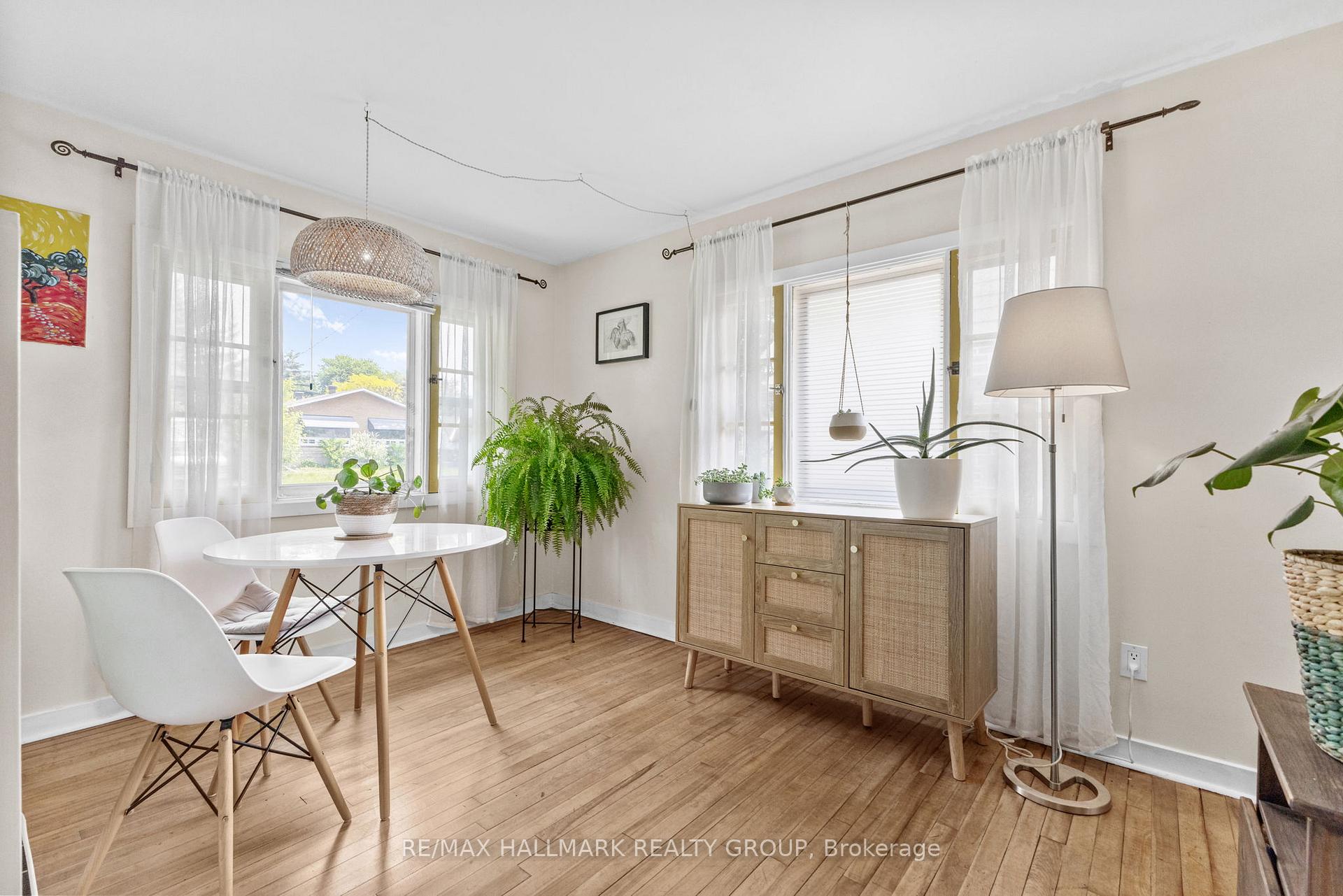 Photo 13 of 44 Kempster Avenue, Ottawa, Britannia — HOMEH