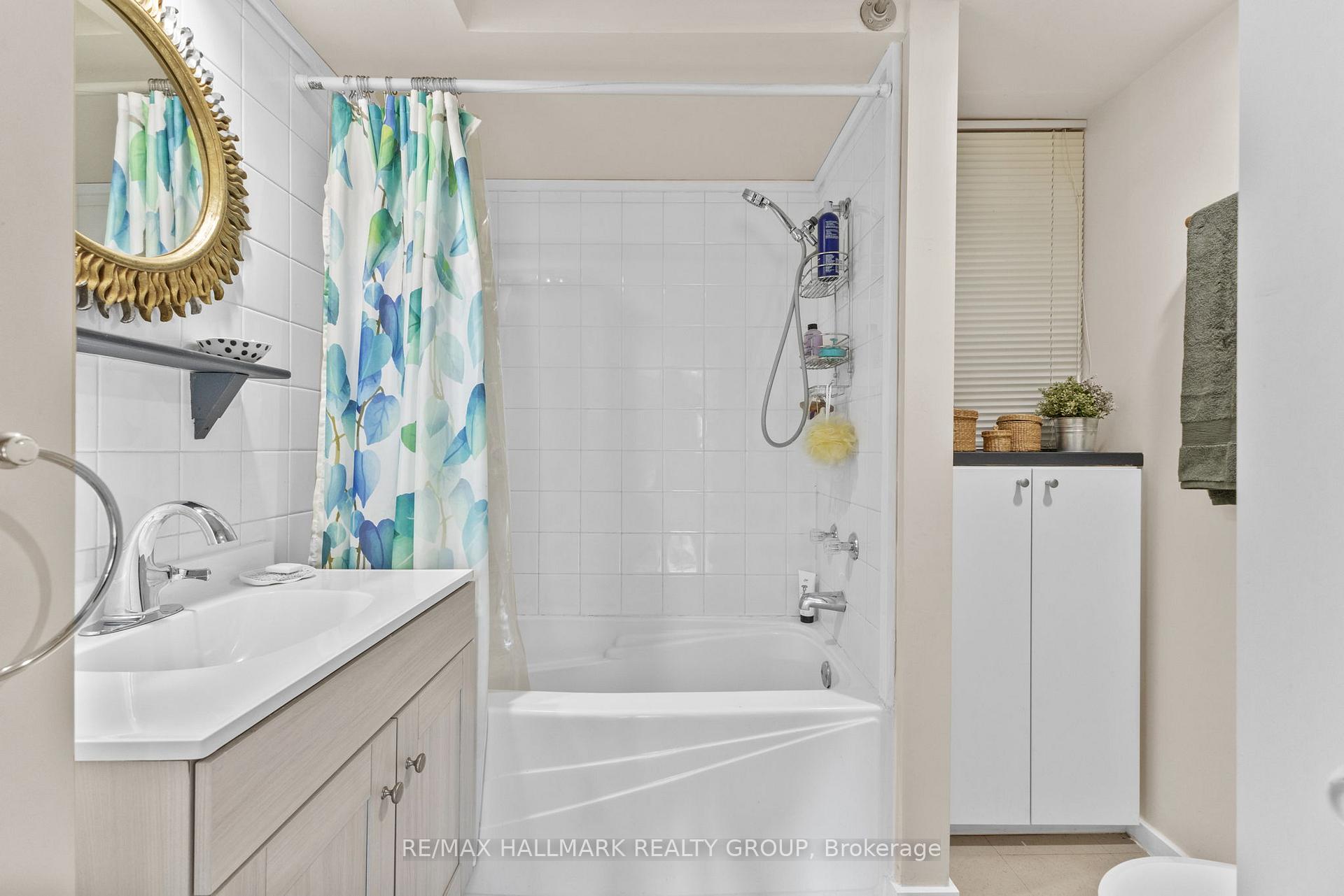 Photo 23 of 44 Kempster Avenue, Ottawa, Britannia — HOMEH