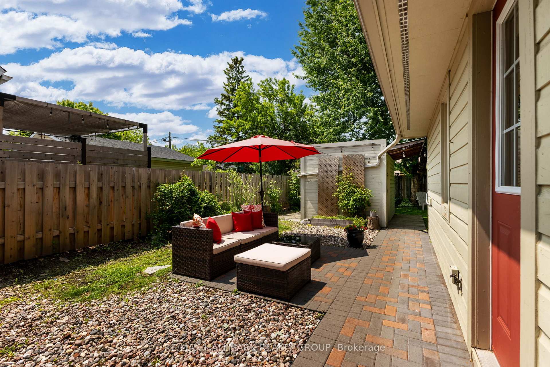Photo 25 of 44 Kempster Avenue, Ottawa, Britannia — HOMEH