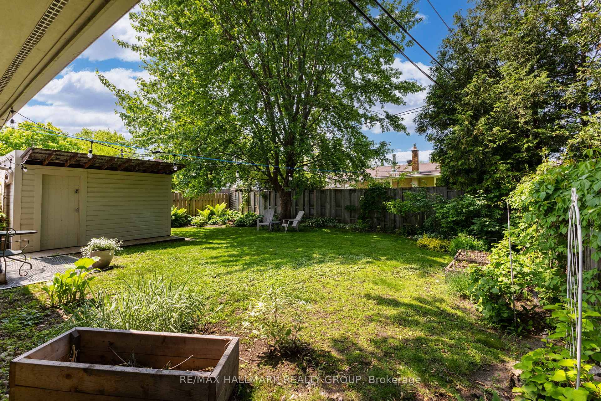 Photo 29 of 44 Kempster Avenue, Ottawa, Britannia — HOMEH