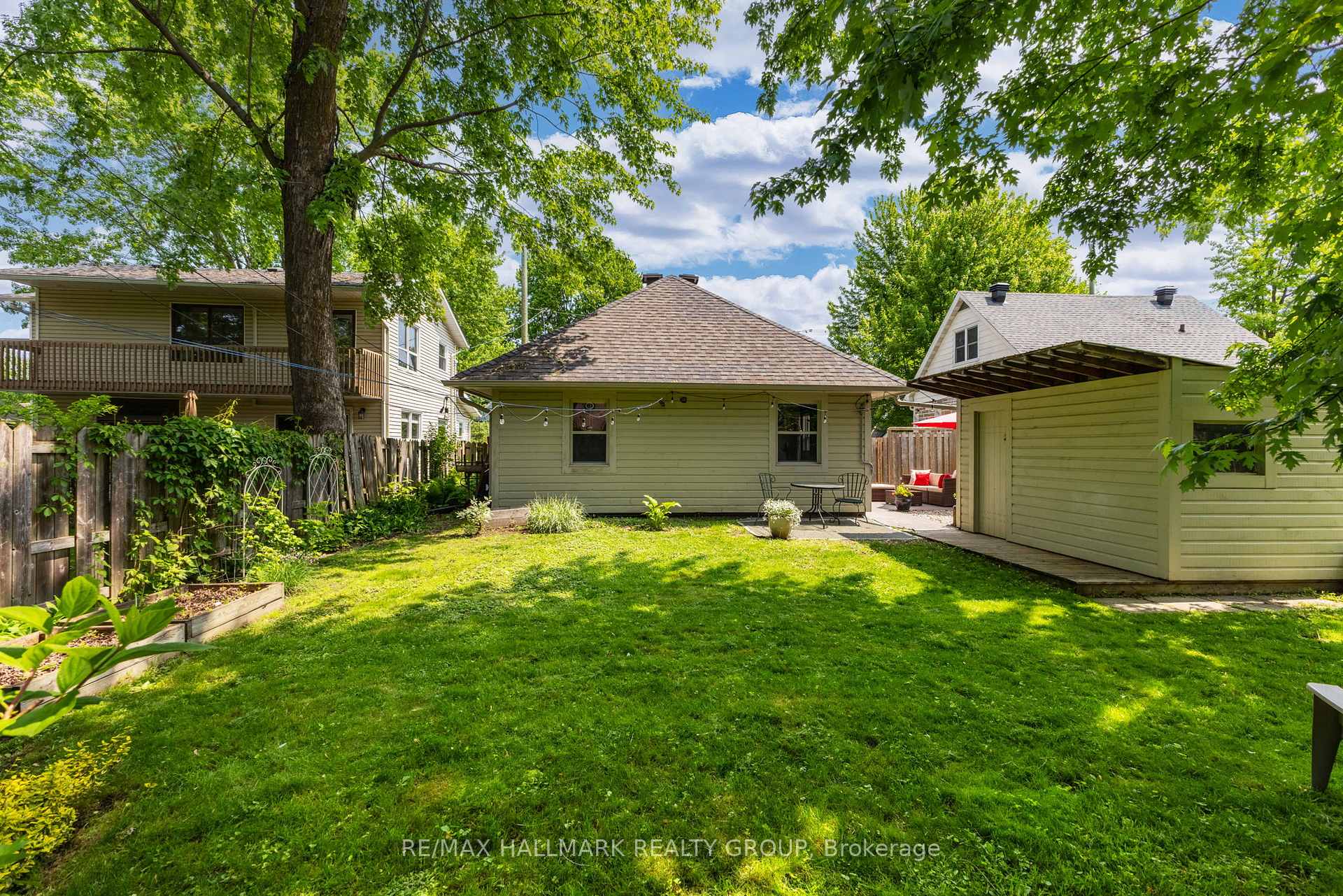 Photo 30 of 44 Kempster Avenue, Ottawa, Britannia — HOMEH