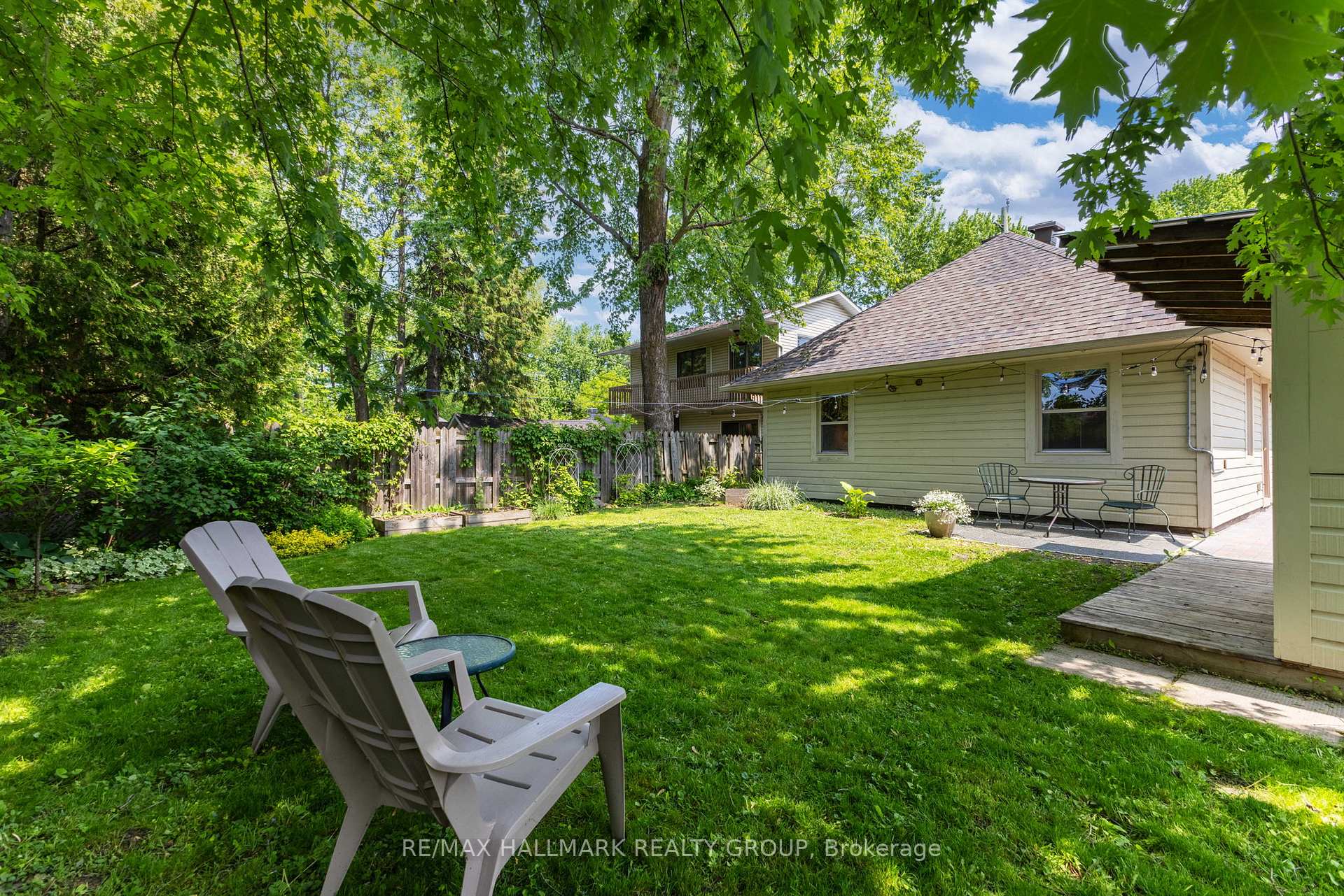 Photo 27 of 44 Kempster Avenue, Ottawa, Britannia — HOMEH