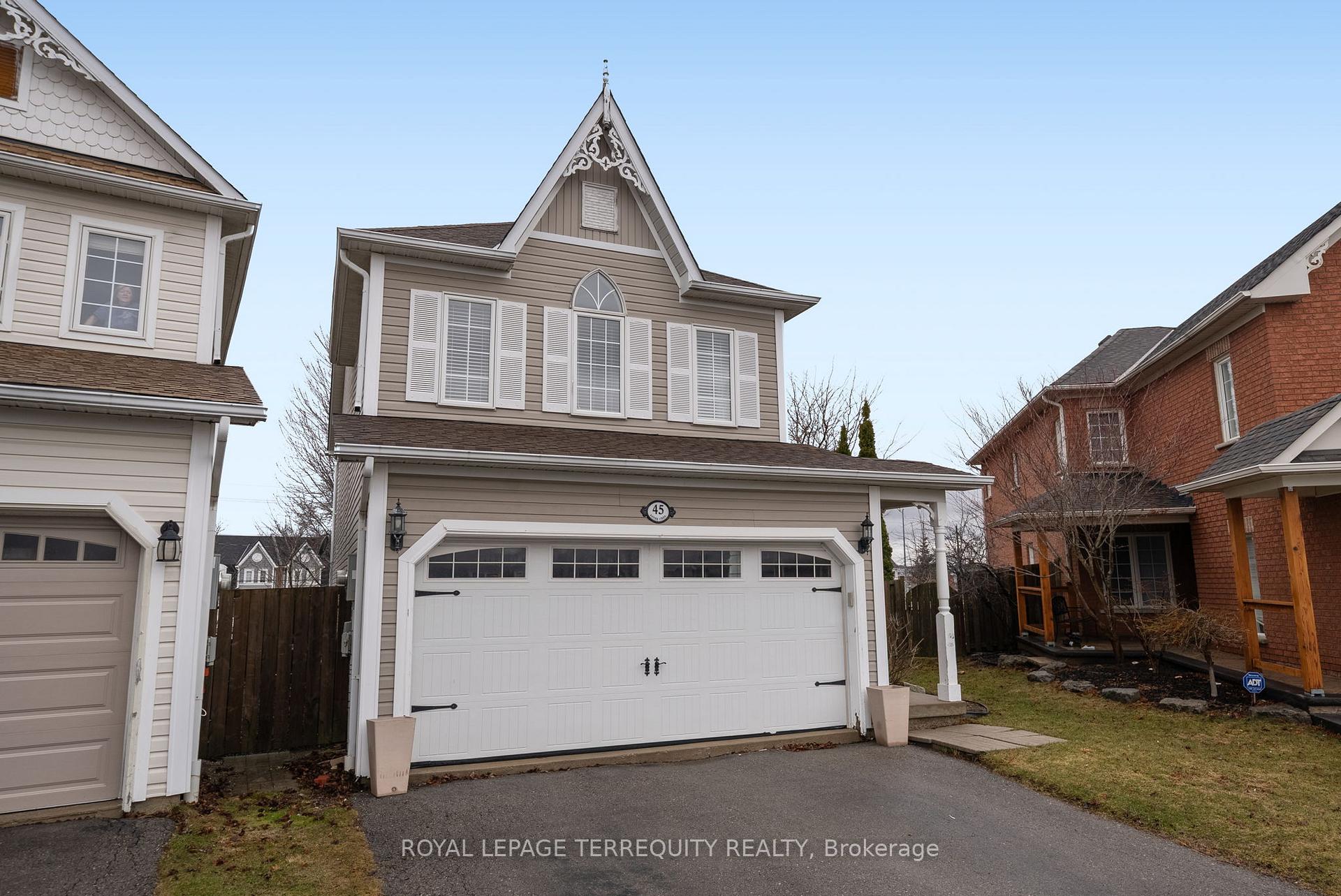 Photo 2 of 45 Aster Crescent, Whitby, Brooklin — HOMEH