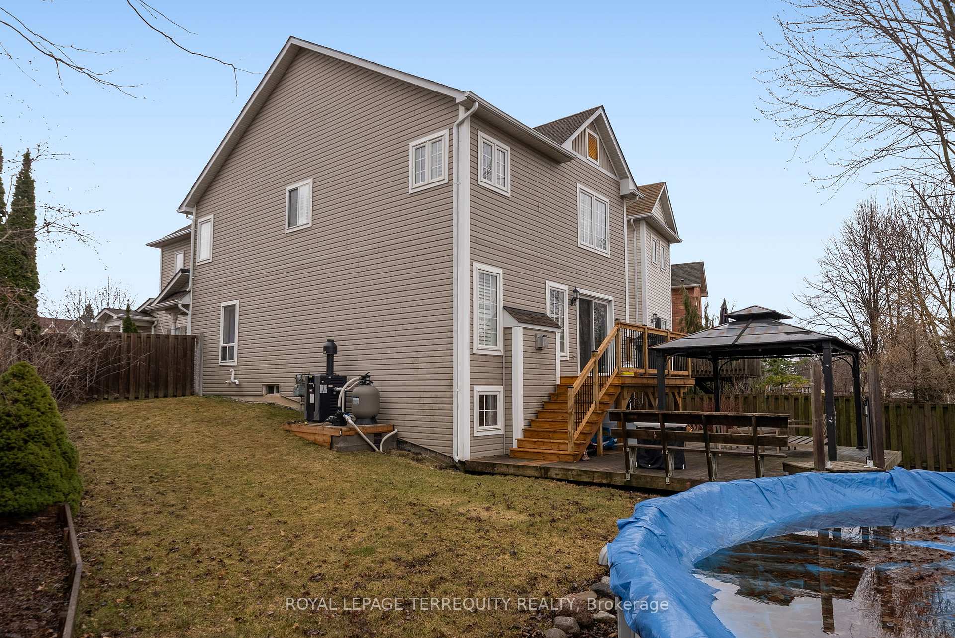 Photo 21 of 45 Aster Crescent, Whitby, Brooklin — HOMEH