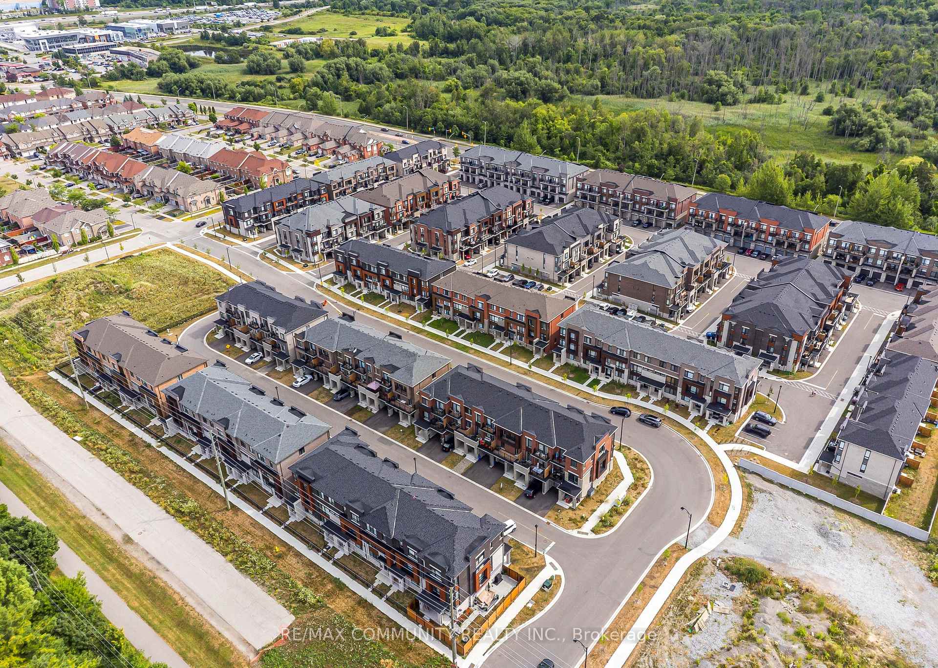 Photo 5 of 512 Danks Ridge Drive, Ajax, South East — HOMEH