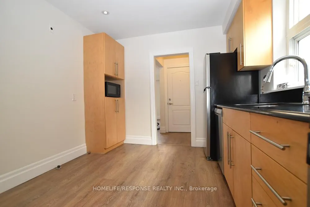 Photo 9 of Unit 2, 150 Sixth Street, Etobicoke, New Toronto — HOMEH