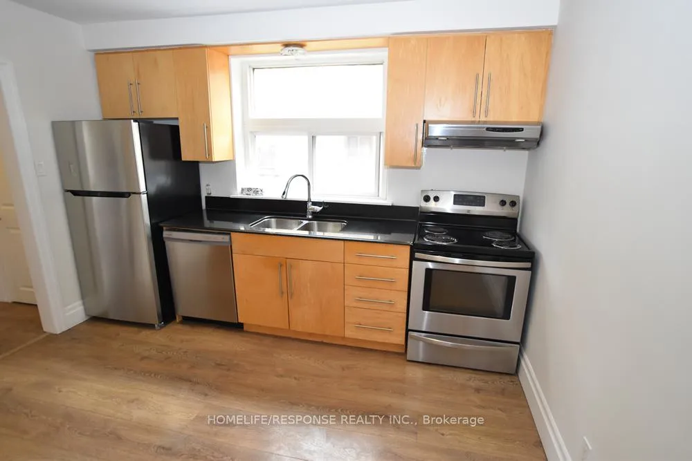 Photo 11 of Unit 2, 150 Sixth Street, Etobicoke, New Toronto — HOMEH
