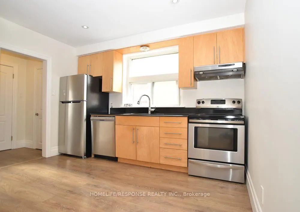 Photo 12 of Unit 2, 150 Sixth Street, Etobicoke, New Toronto — HOMEH