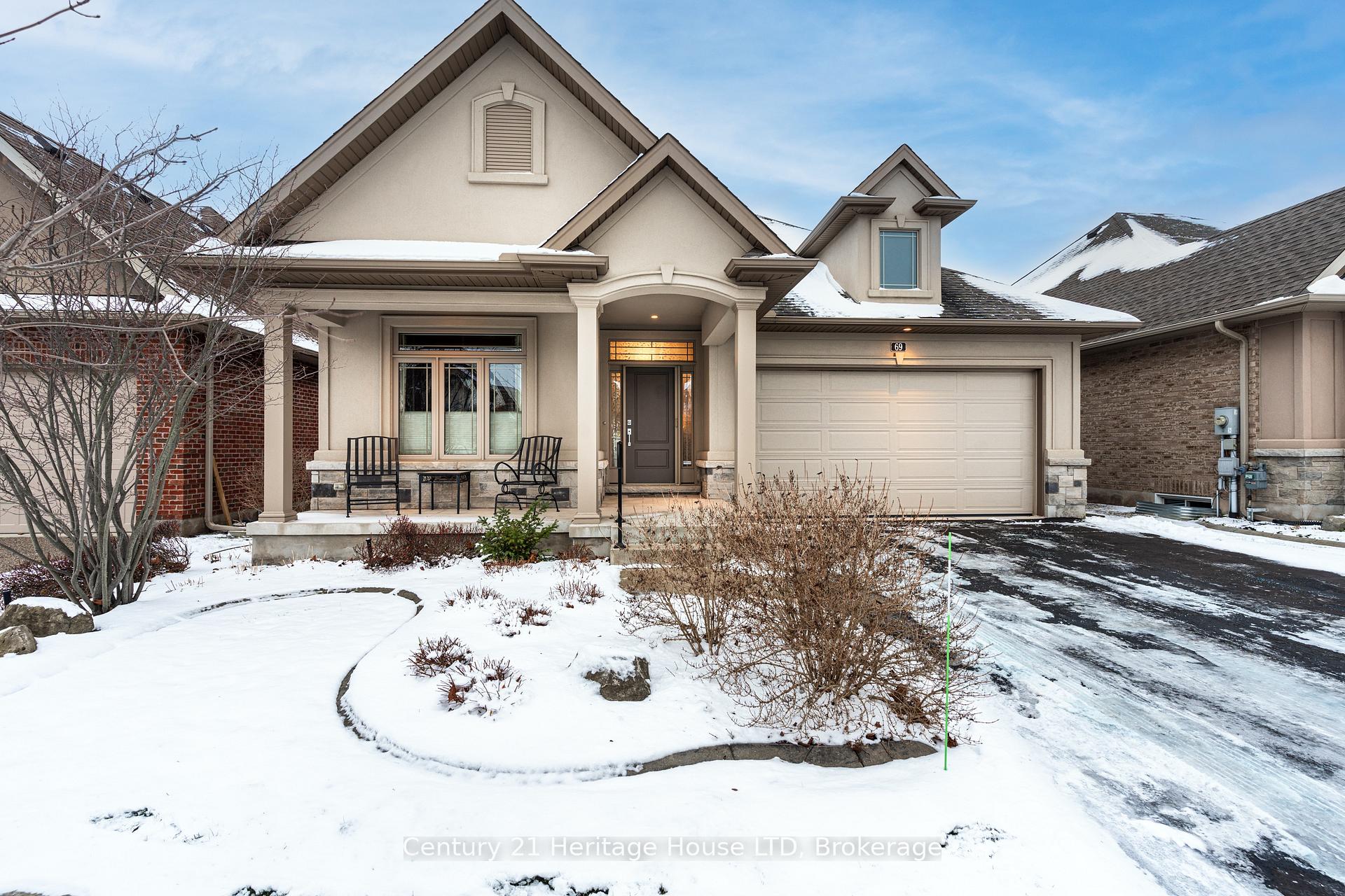 Photo 1 of 69 Turnberry Trail, Welland, Hwy 406/Welland — HOMEH