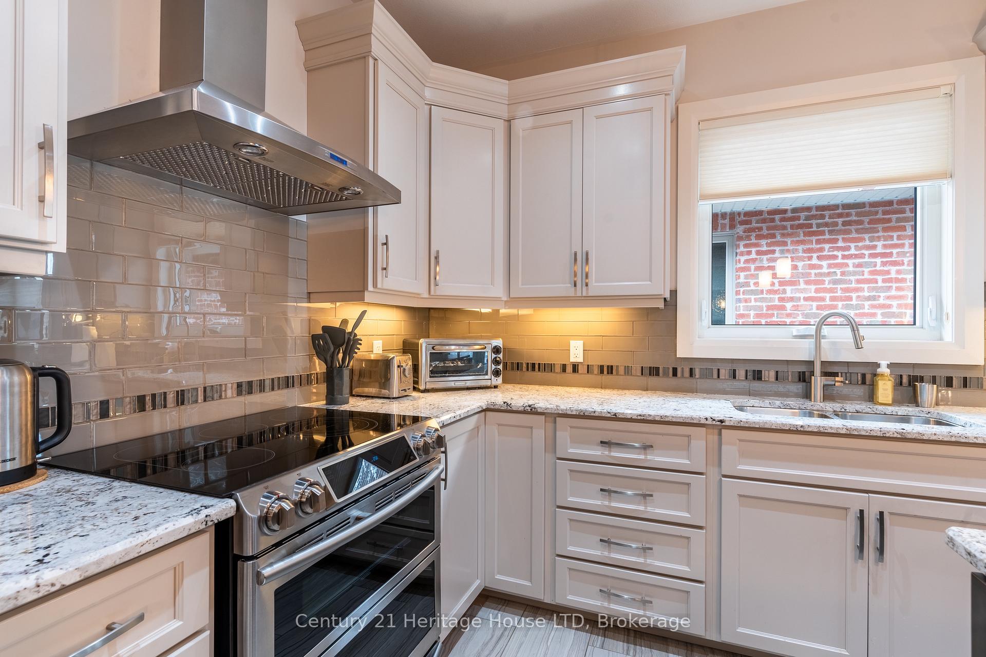 Photo 16 of 69 Turnberry Trail, Welland, Hwy 406/Welland — HOMEH