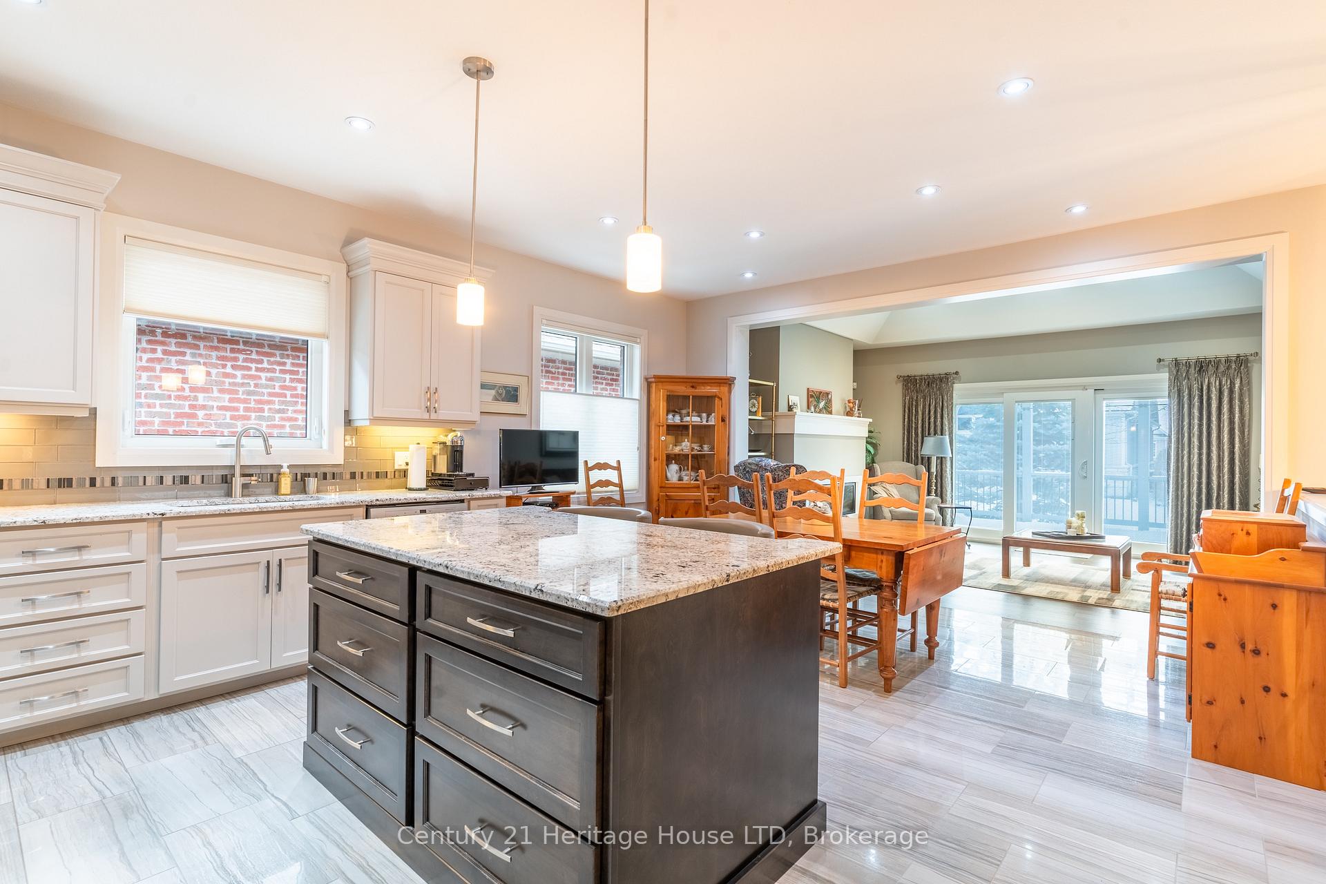 Photo 19 of 69 Turnberry Trail, Welland, Hwy 406/Welland — HOMEH