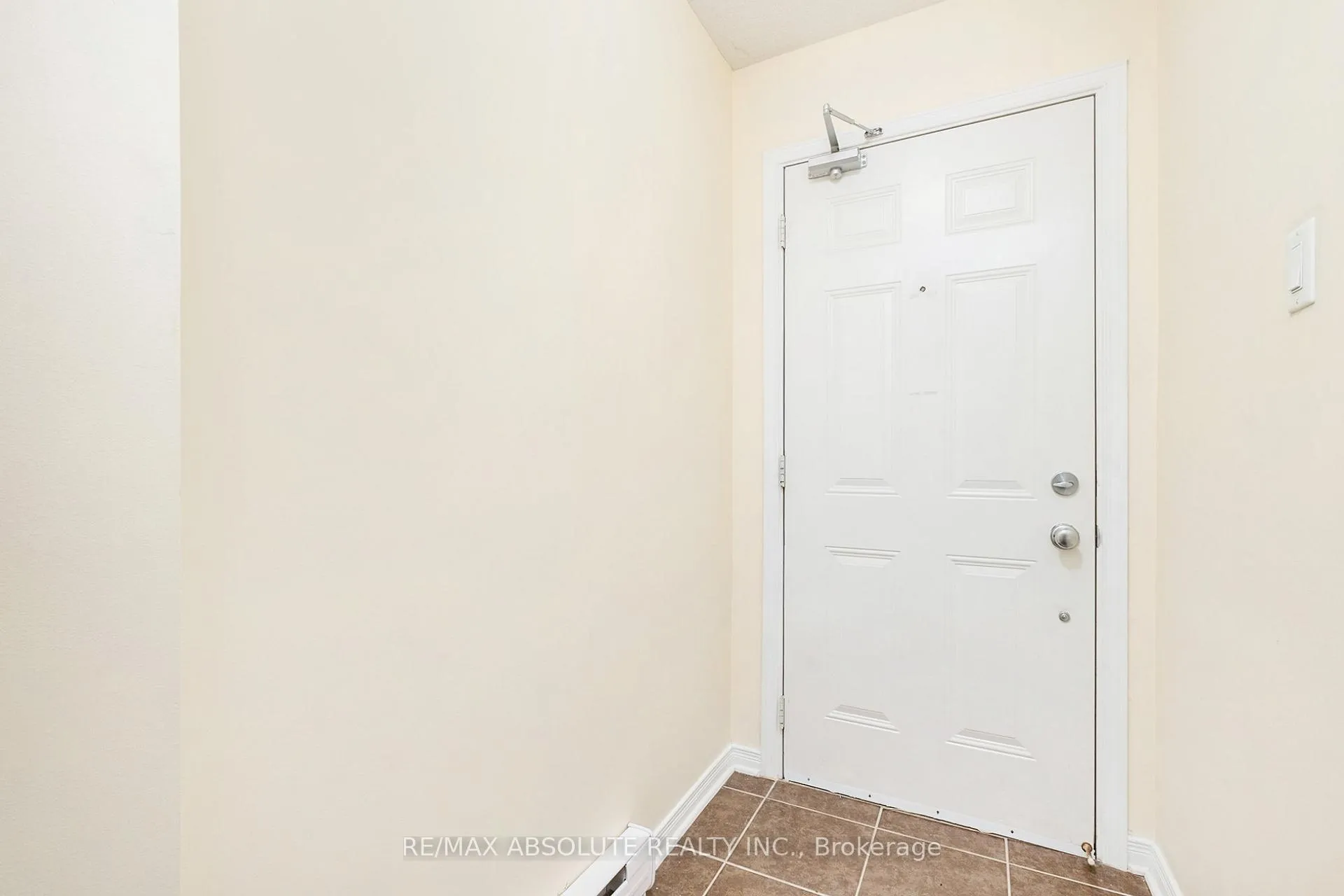 Photo 2 of 113 Keltie Private, Ottawa, Barrhaven - Longfields — HOMEH