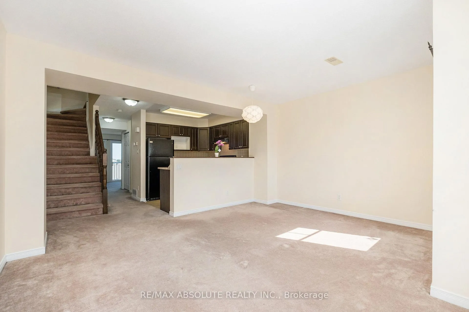 Photo 3 of 113 Keltie Private, Ottawa, Barrhaven - Longfields — HOMEH