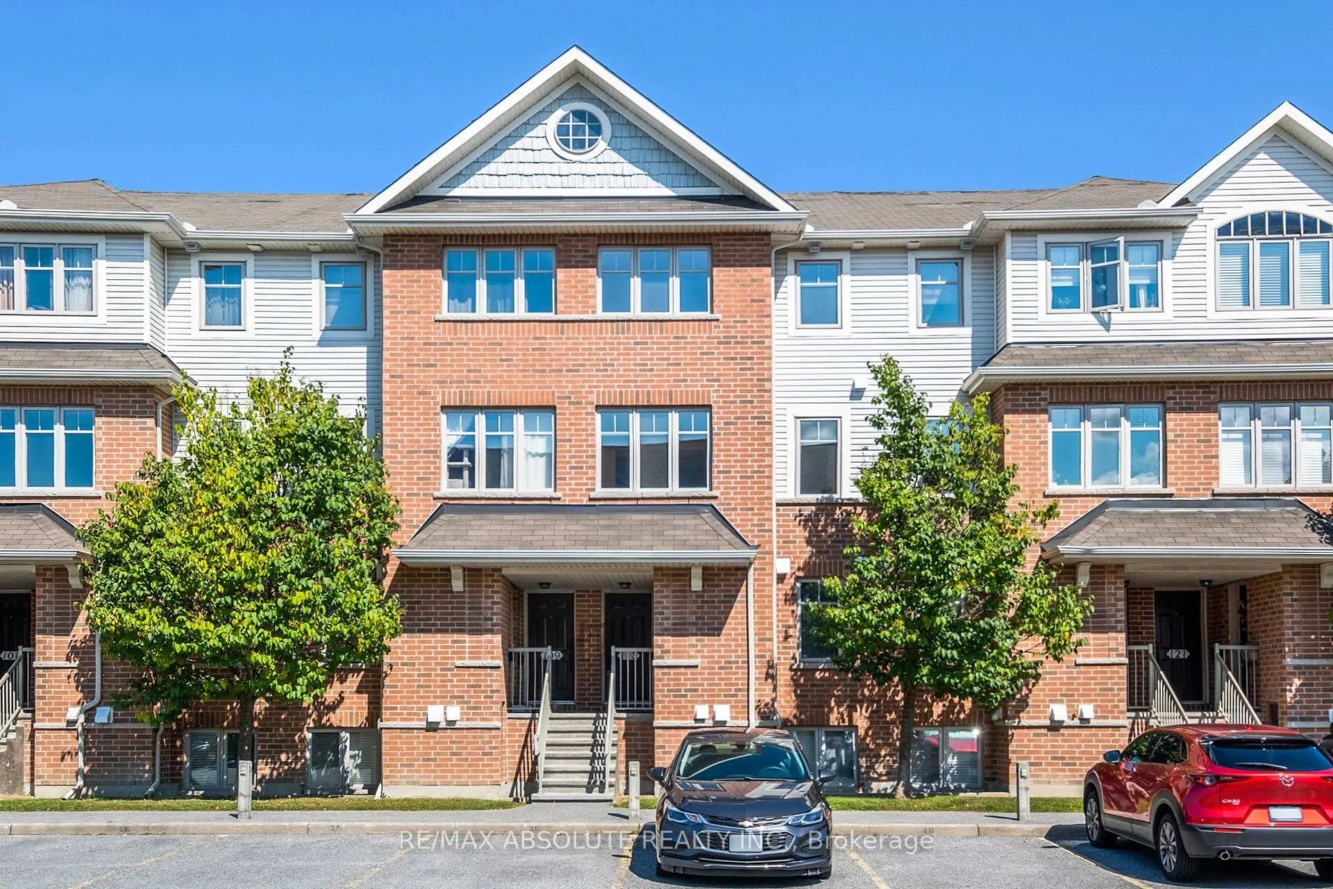 Photo 17 of 113 Keltie Private, Ottawa, Barrhaven - Longfields — HOMEH