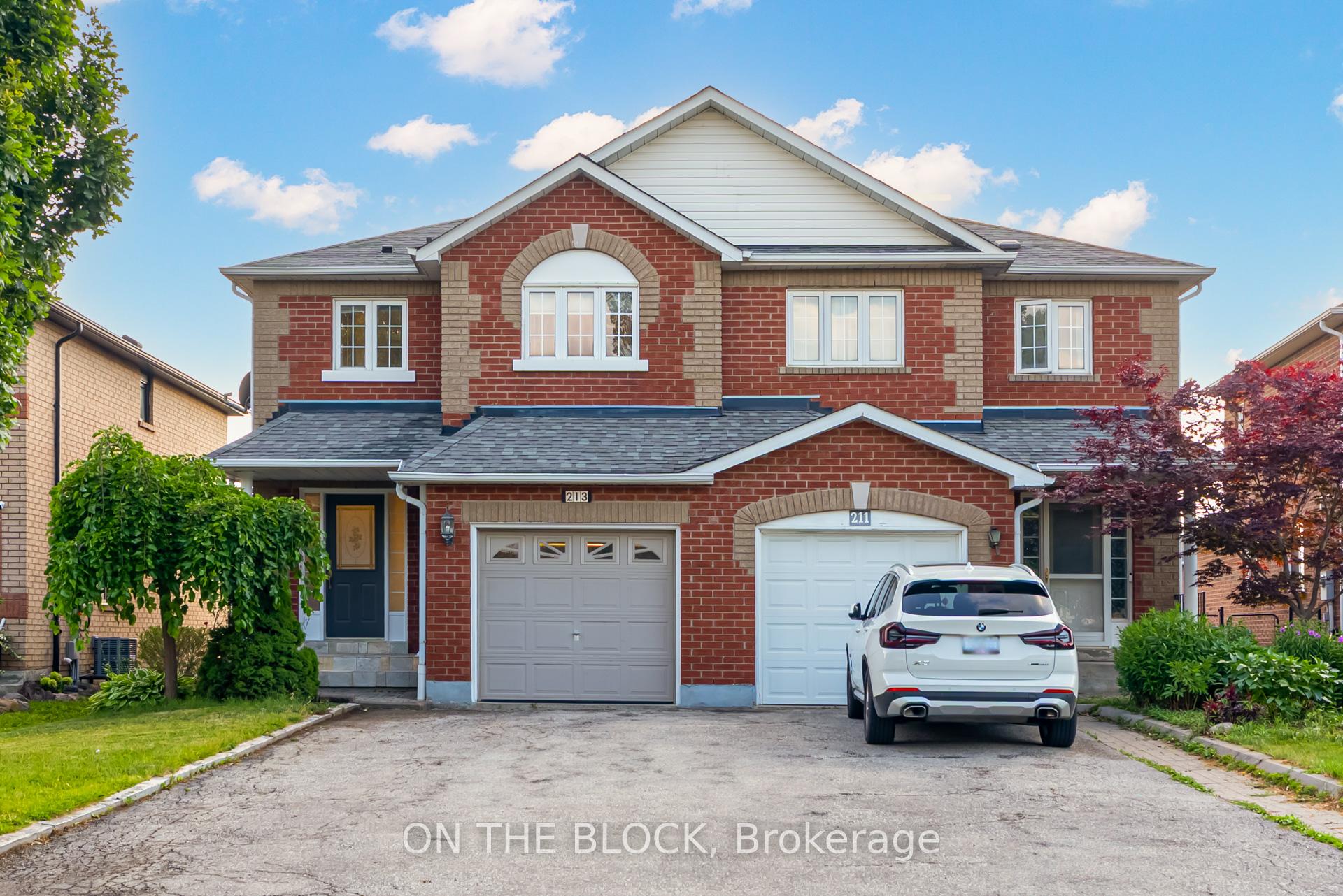 Front of 213 Rosanna Crescent