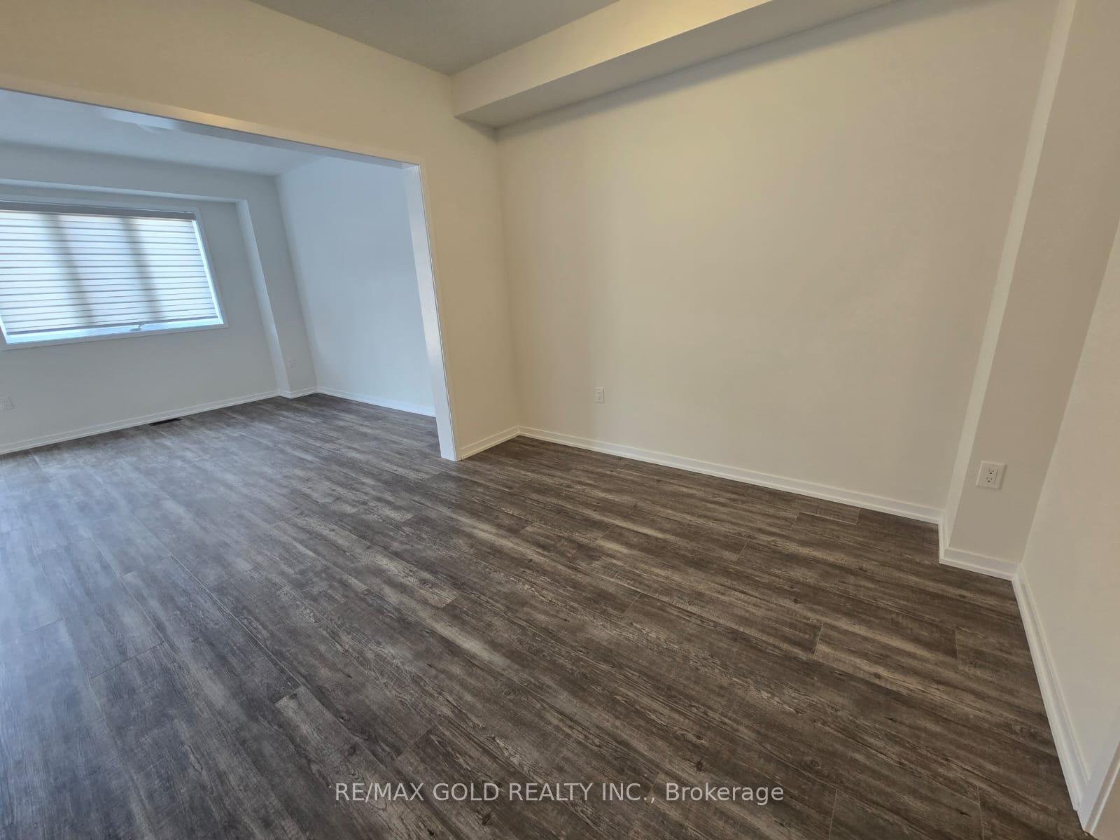 Photo 2 of 1546 Wheatcroft Drive, Oshawa, Kedron — HOMEH