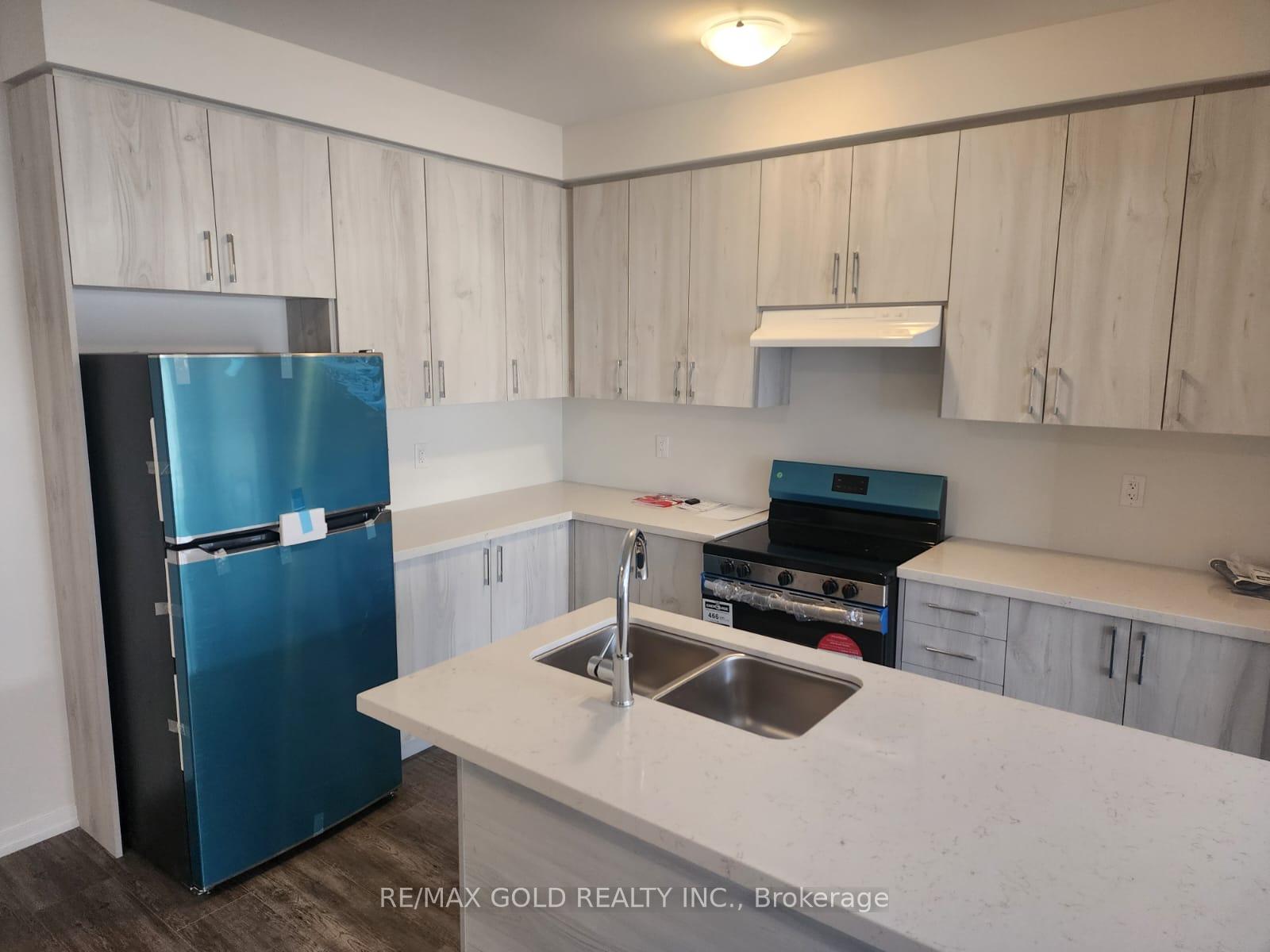 Photo 3 of 1546 Wheatcroft Drive, Oshawa, Kedron — HOMEH