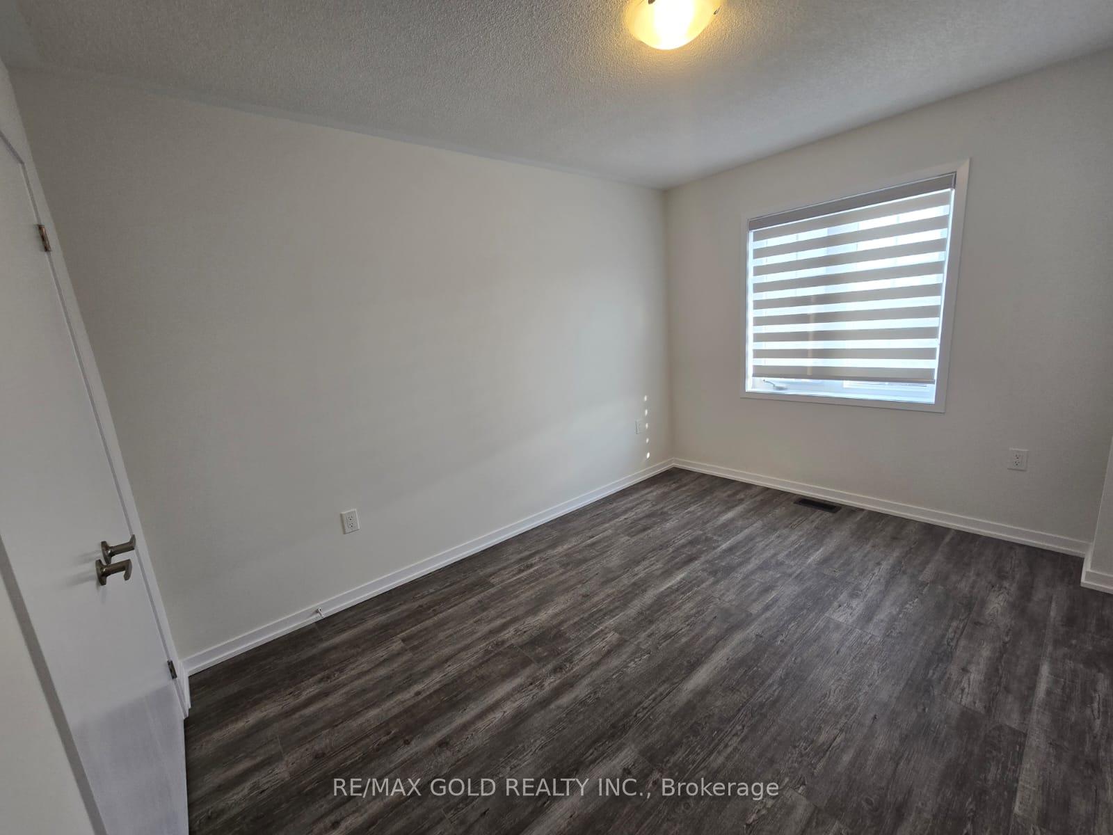 Photo 5 of 1546 Wheatcroft Drive, Oshawa, Kedron — HOMEH
