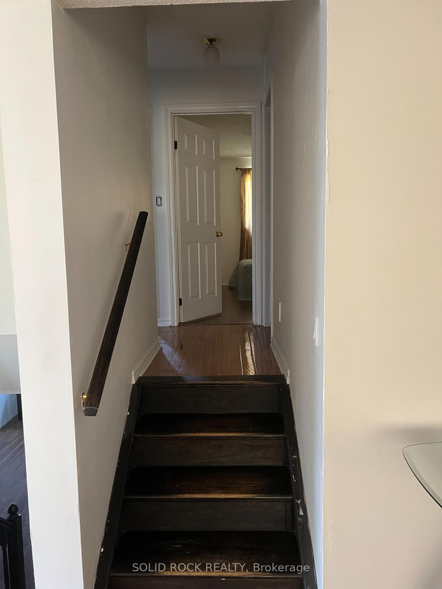 Photo 4 of 1429 Windsor Drive, Brockville — HOMEH