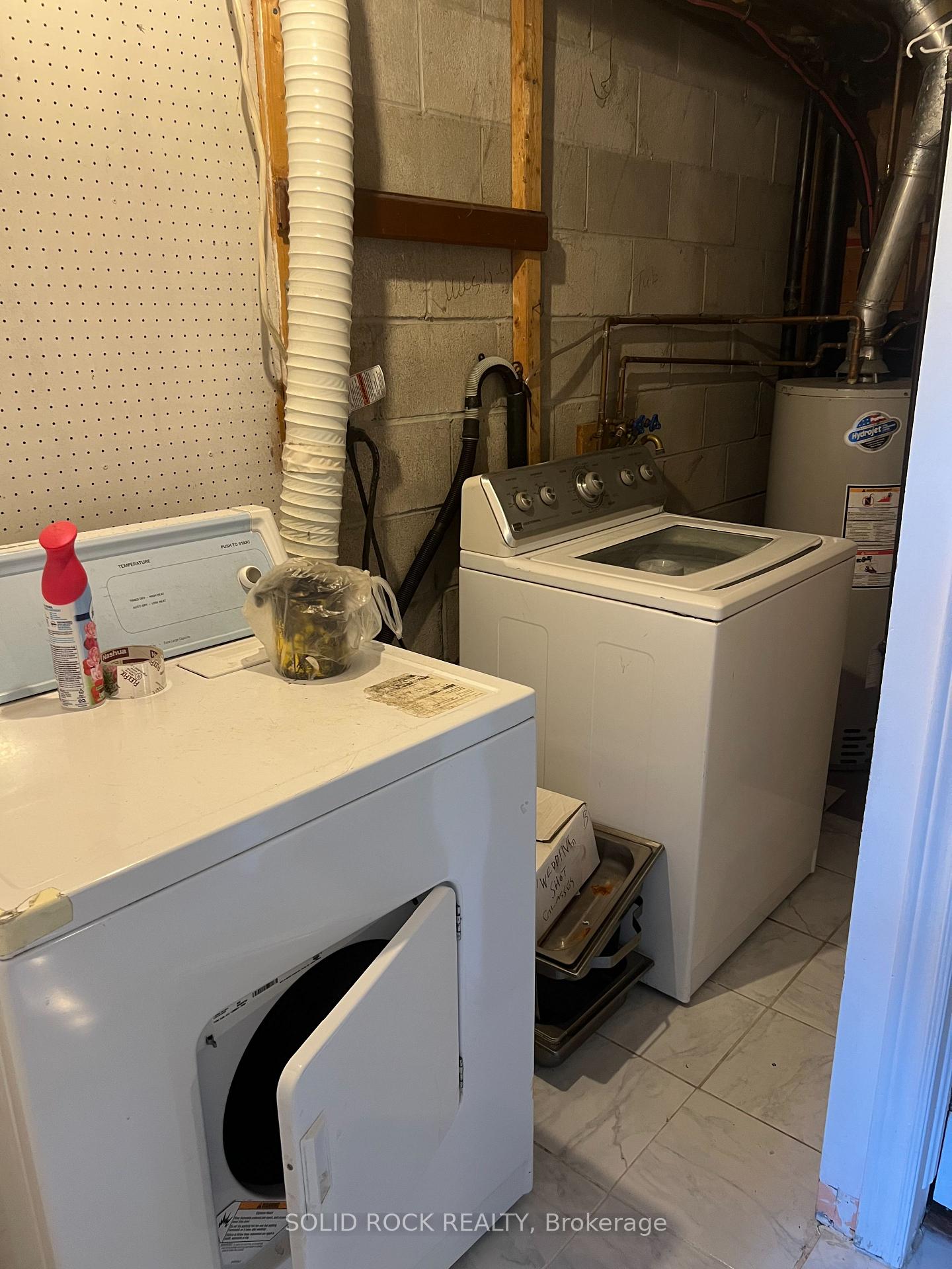 Photo 17 of 1429 Windsor Drive, Brockville — HOMEH