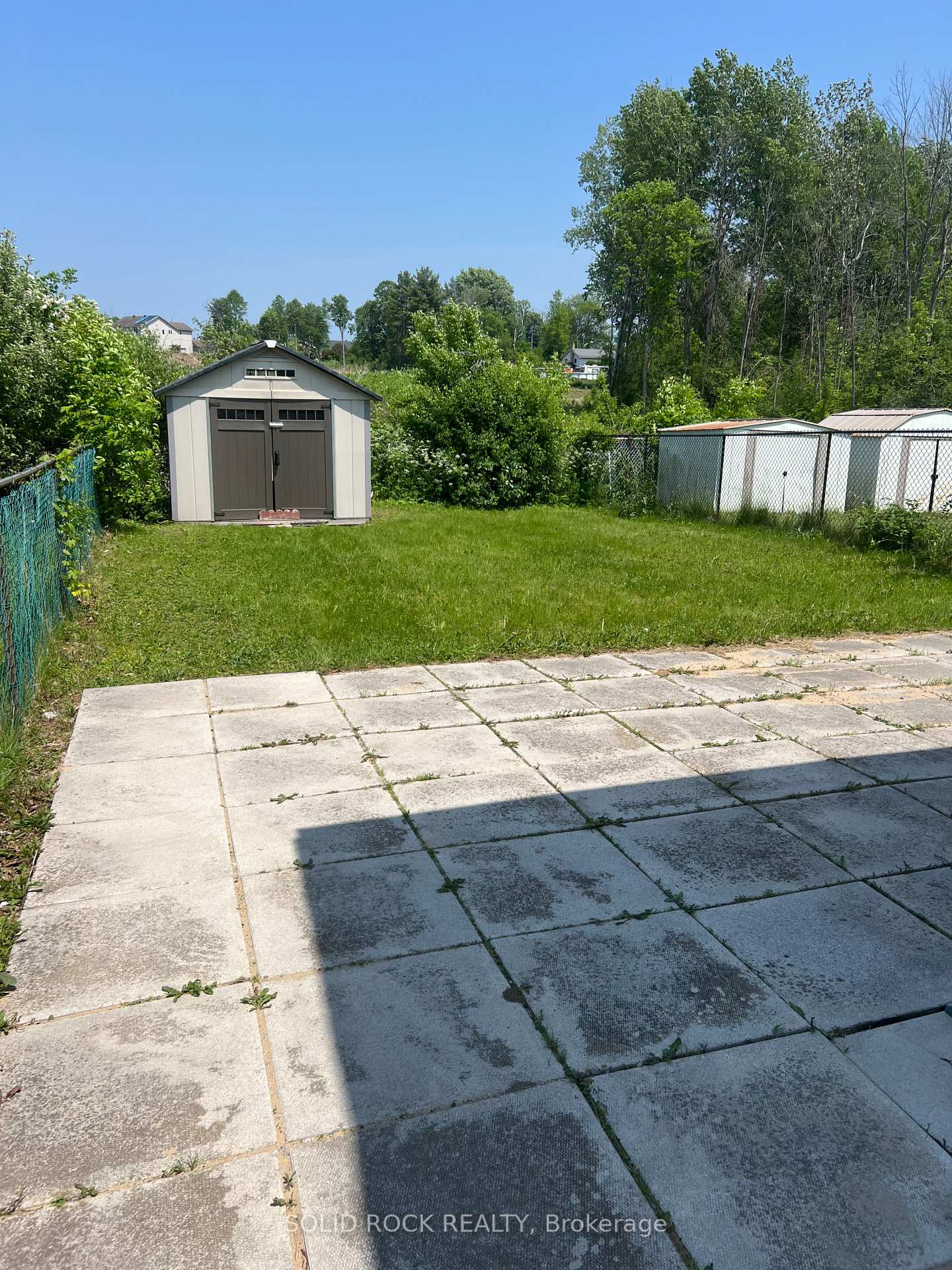 Photo 18 of 1429 Windsor Drive, Brockville — HOMEH