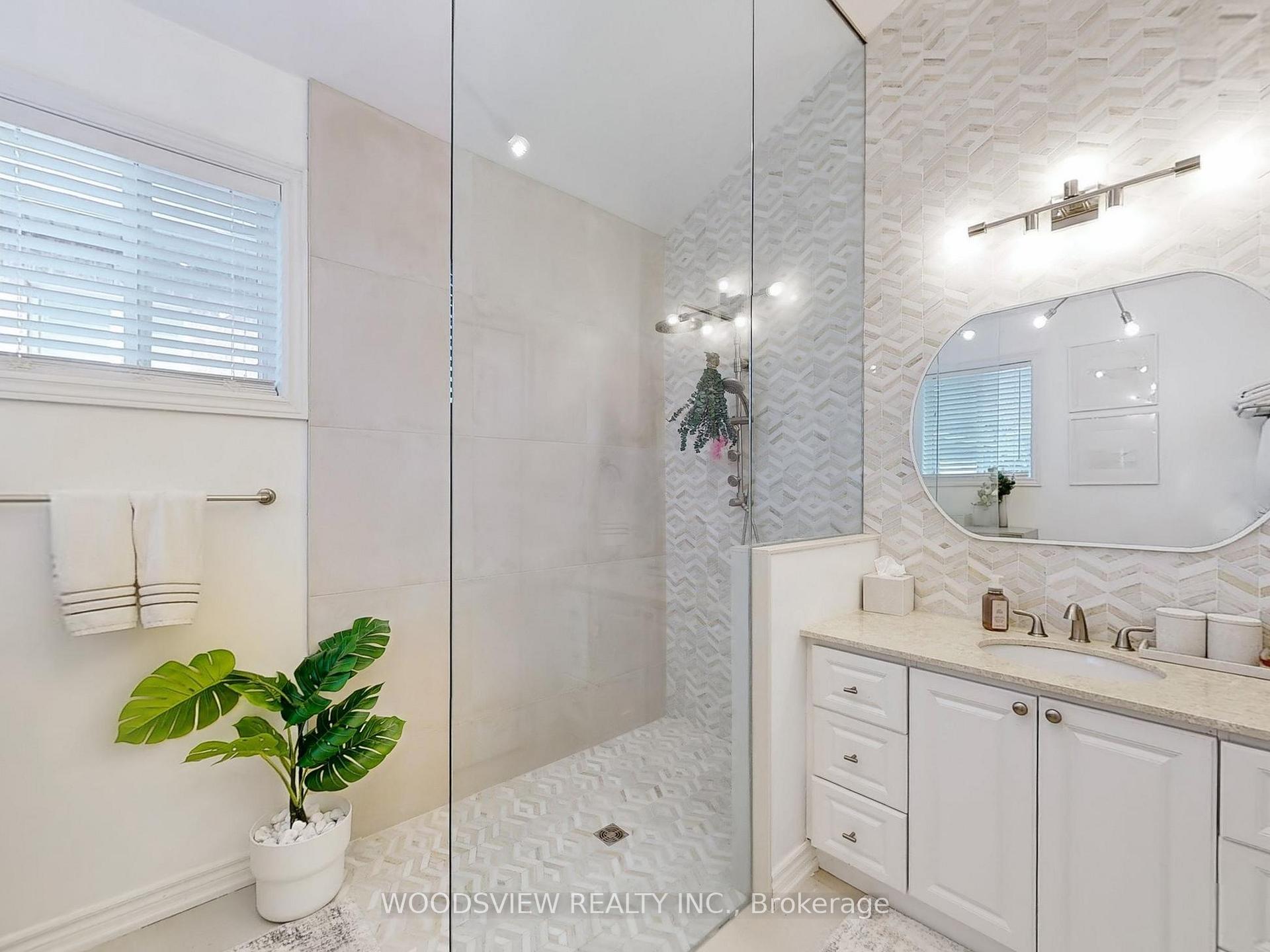Photo 11 of 26 Hawstead Crescent, Whitby, Brooklin — HOMEH