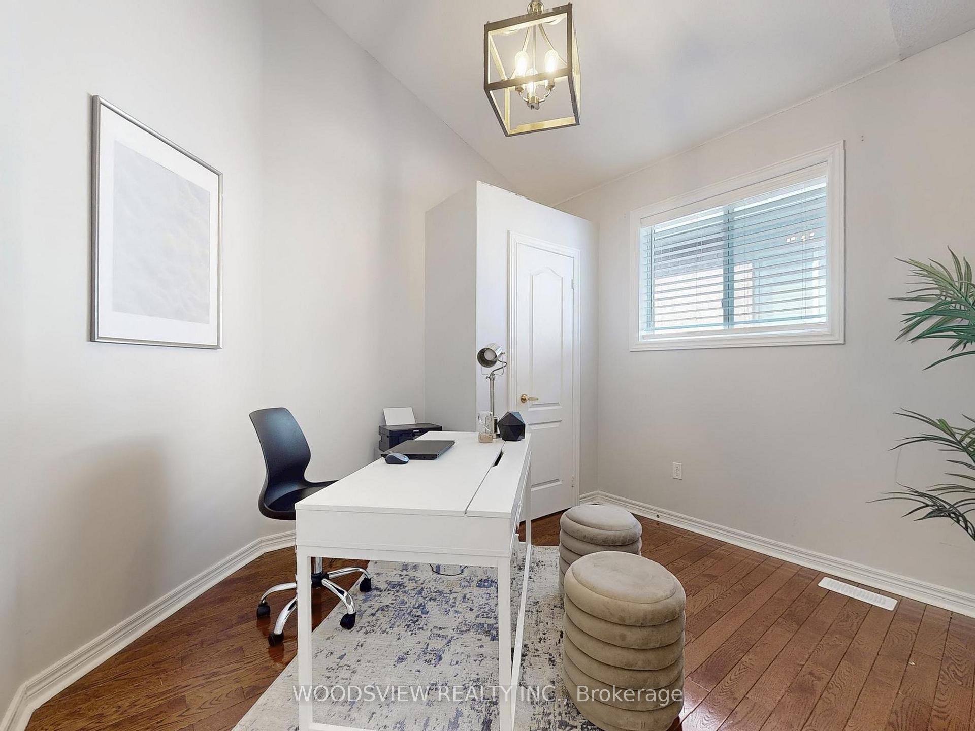 Photo 13 of 26 Hawstead Crescent, Whitby, Brooklin — HOMEH