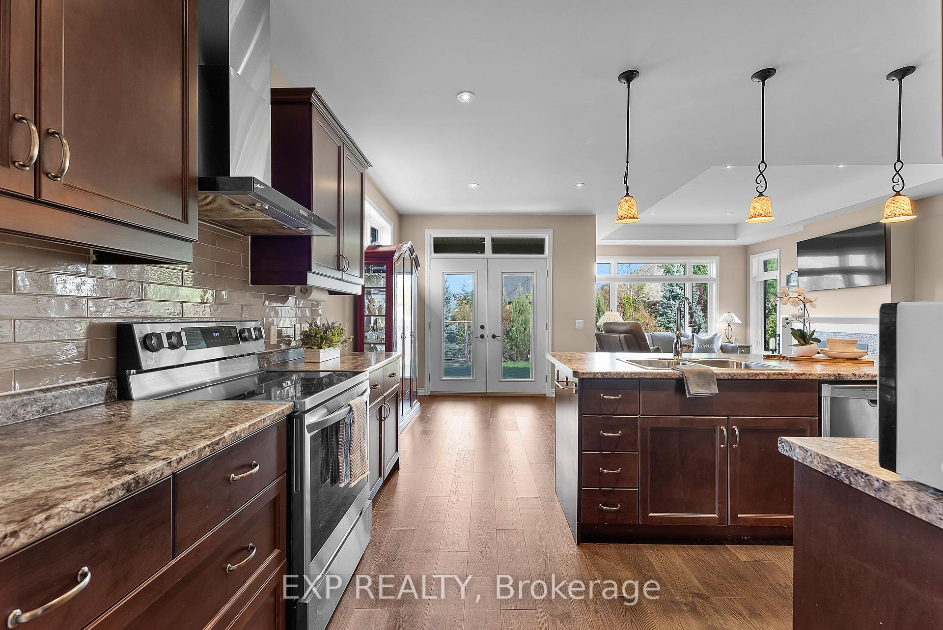 Photo 17 of 124 Timberview Crescent, Welland, Coyle Creek — HOMEH