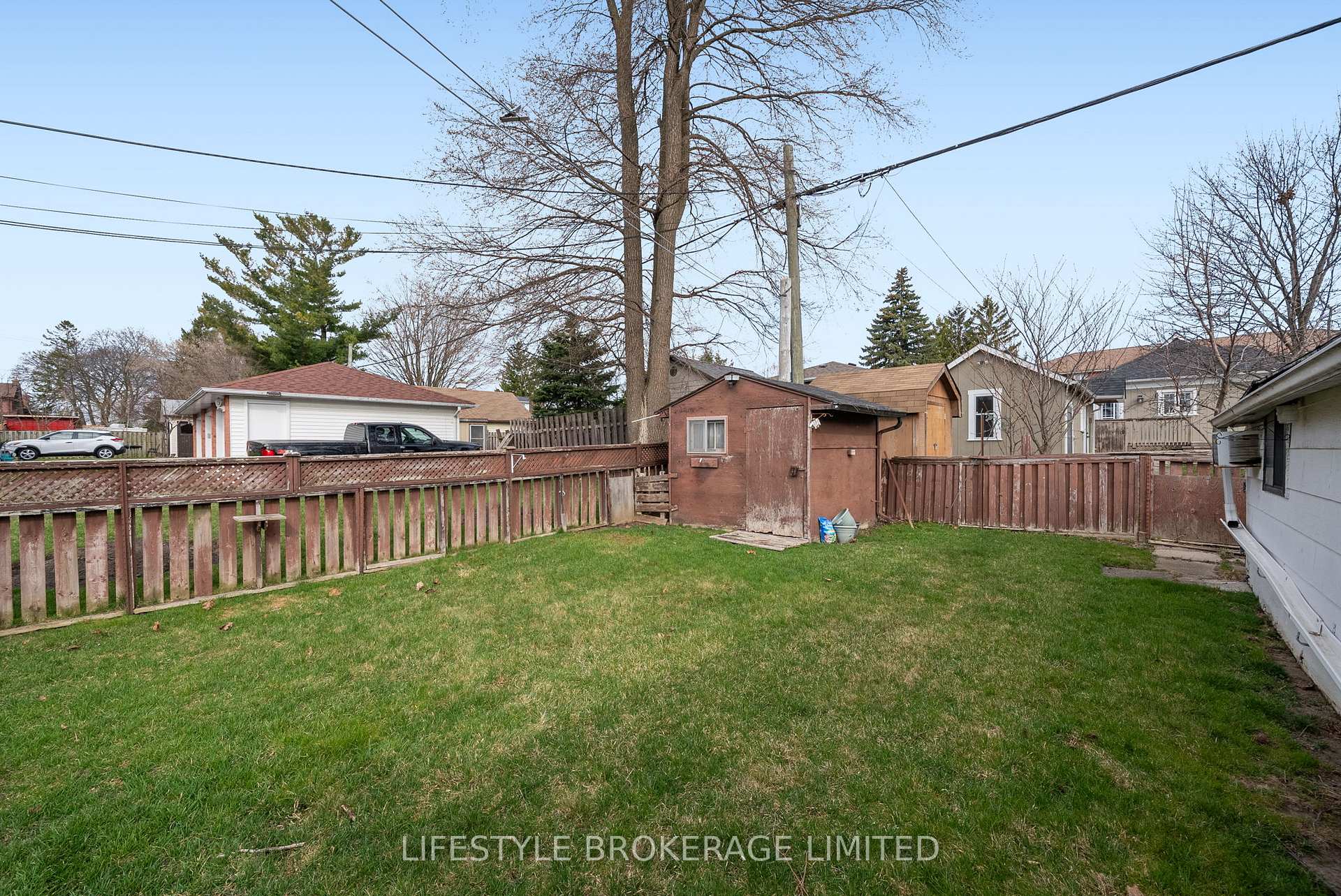 Photo 2 of 38 Tecumseh Avenue, Oshawa, Centennial — HOMEH