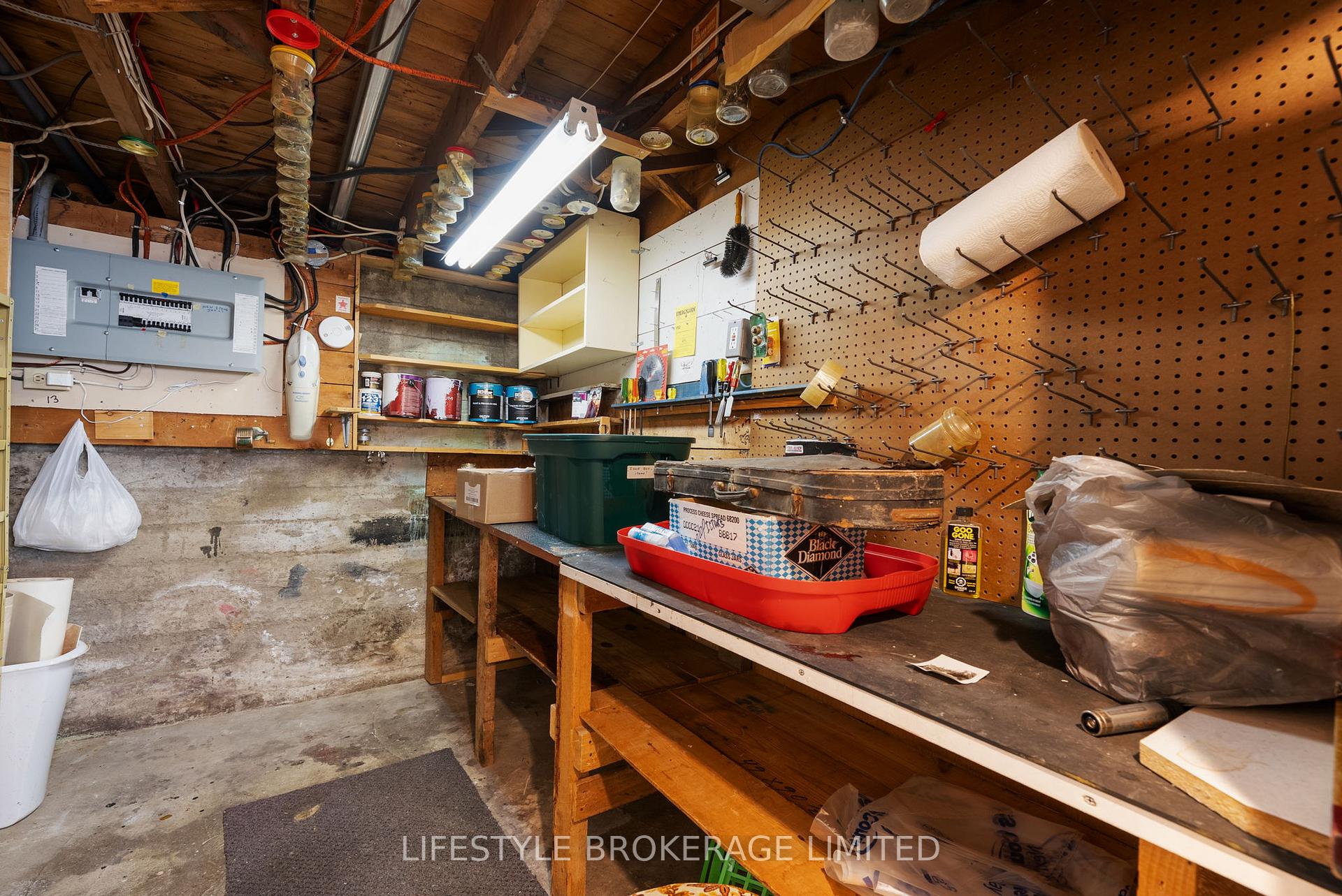 Photo 13 of 38 Tecumseh Avenue, Oshawa, Centennial — HOMEH
