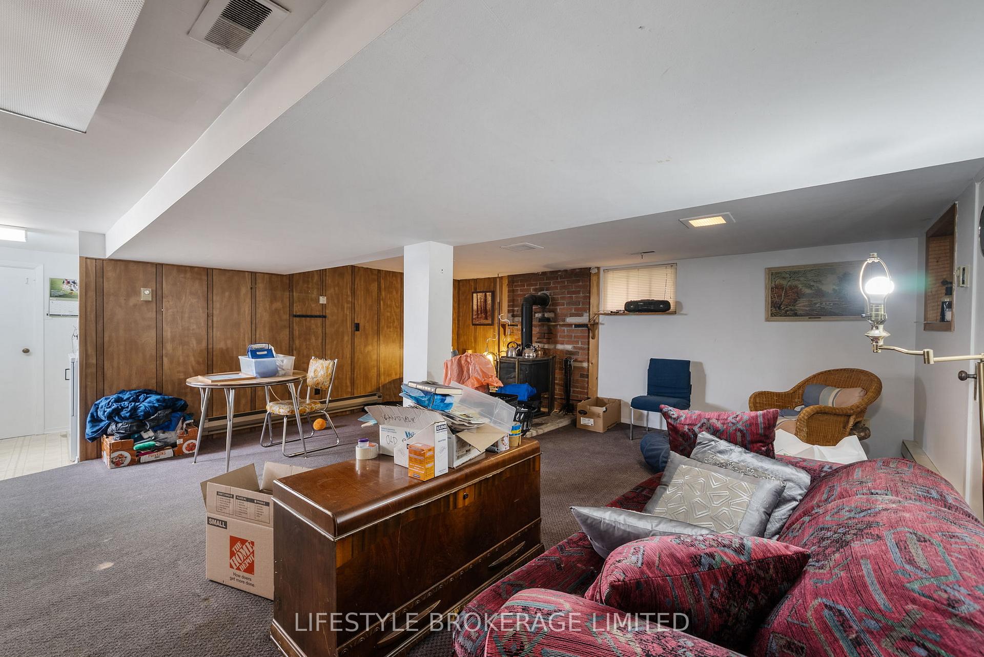 Photo 15 of 38 Tecumseh Avenue, Oshawa, Centennial — HOMEH