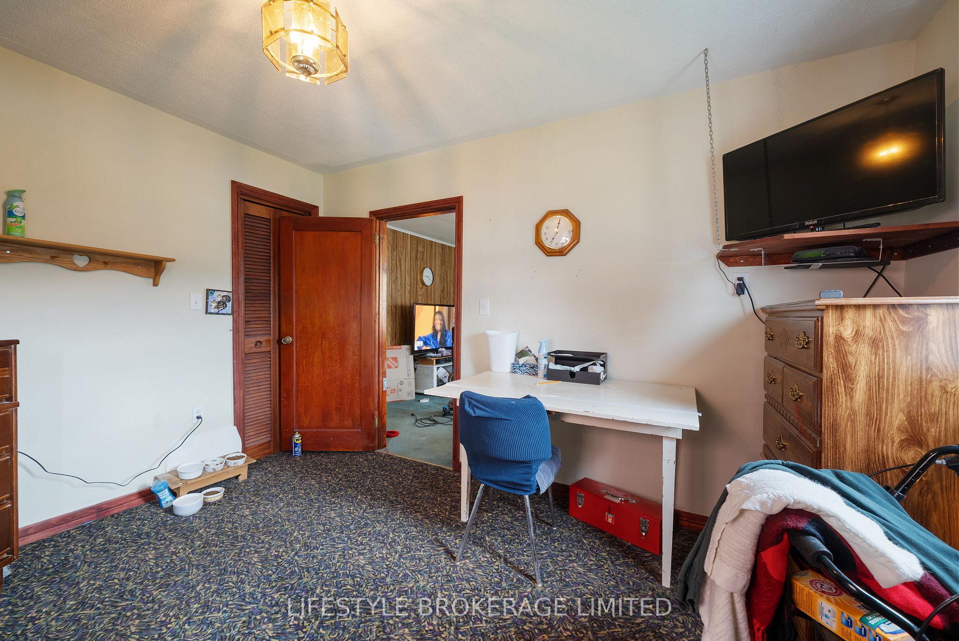 Photo 27 of 38 Tecumseh Avenue, Oshawa, Centennial — HOMEH