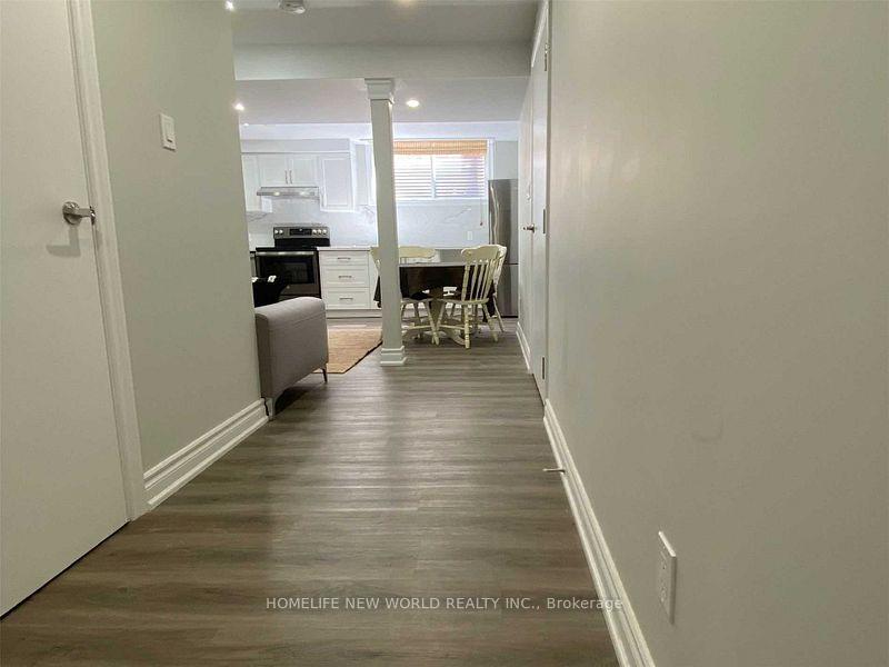 Photo 5 of Unit Bsmt, 112 Berwick Crescent, Richmond Hill, Observatory — HOMEH