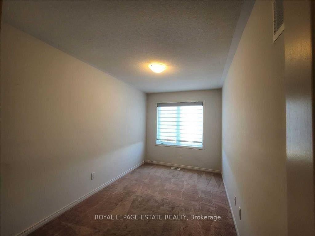 Photo 13 of 2340 Equestrian Crescent, Oshawa, Windfields — HOMEH
