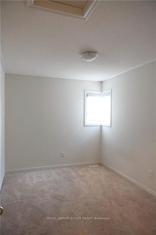 Photo 22 of 2340 Equestrian Crescent, Oshawa, Windfields — HOMEH