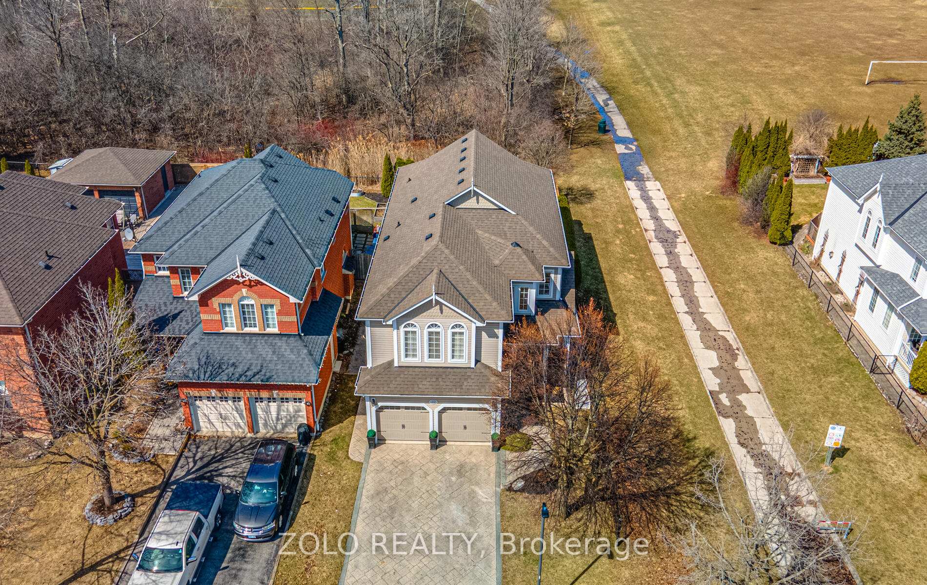 Photo 3 of 22 Downey Drive, Whitby, Brooklin — HOMEH