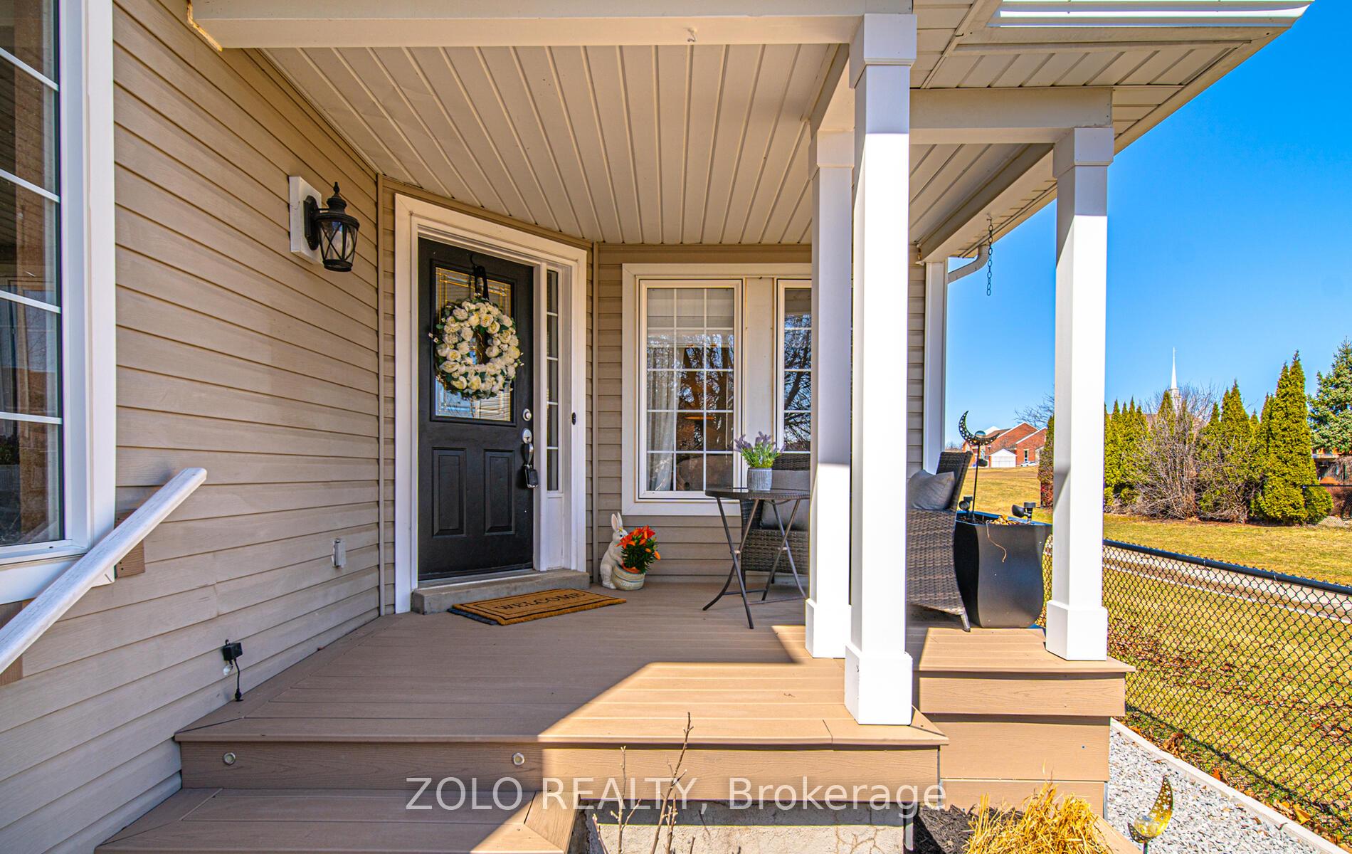 Photo 5 of 22 Downey Drive, Whitby, Brooklin — HOMEH