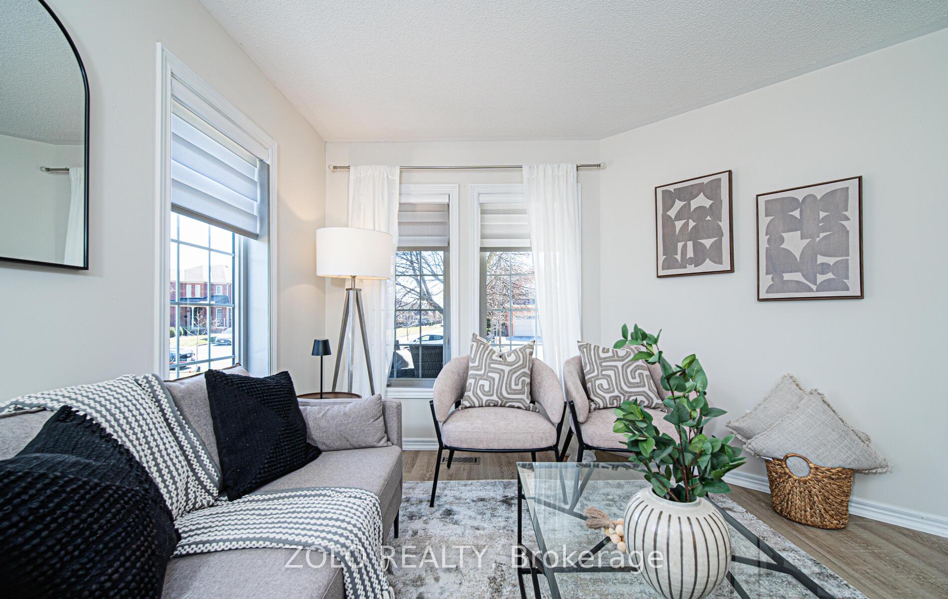Photo 11 of 22 Downey Drive, Whitby, Brooklin — HOMEH