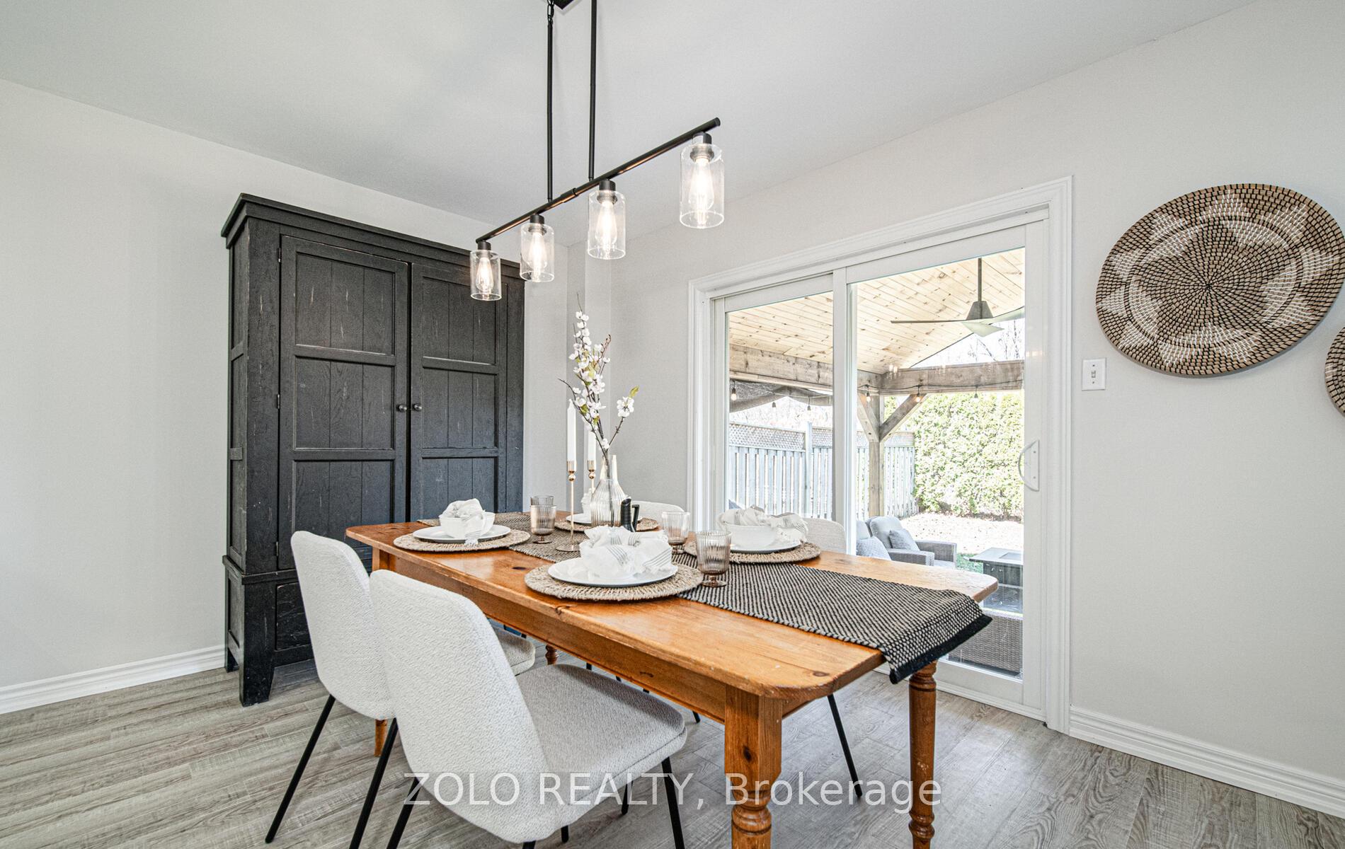 Photo 18 of 22 Downey Drive, Whitby, Brooklin — HOMEH