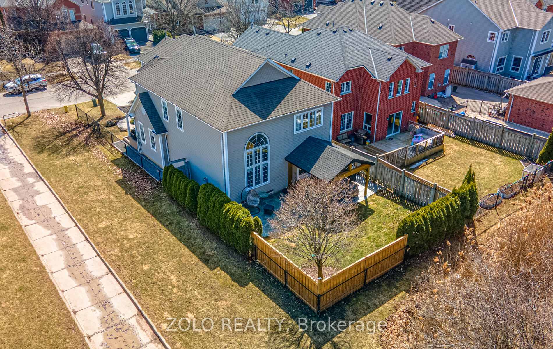 Photo 41 of 22 Downey Drive, Whitby, Brooklin — HOMEH