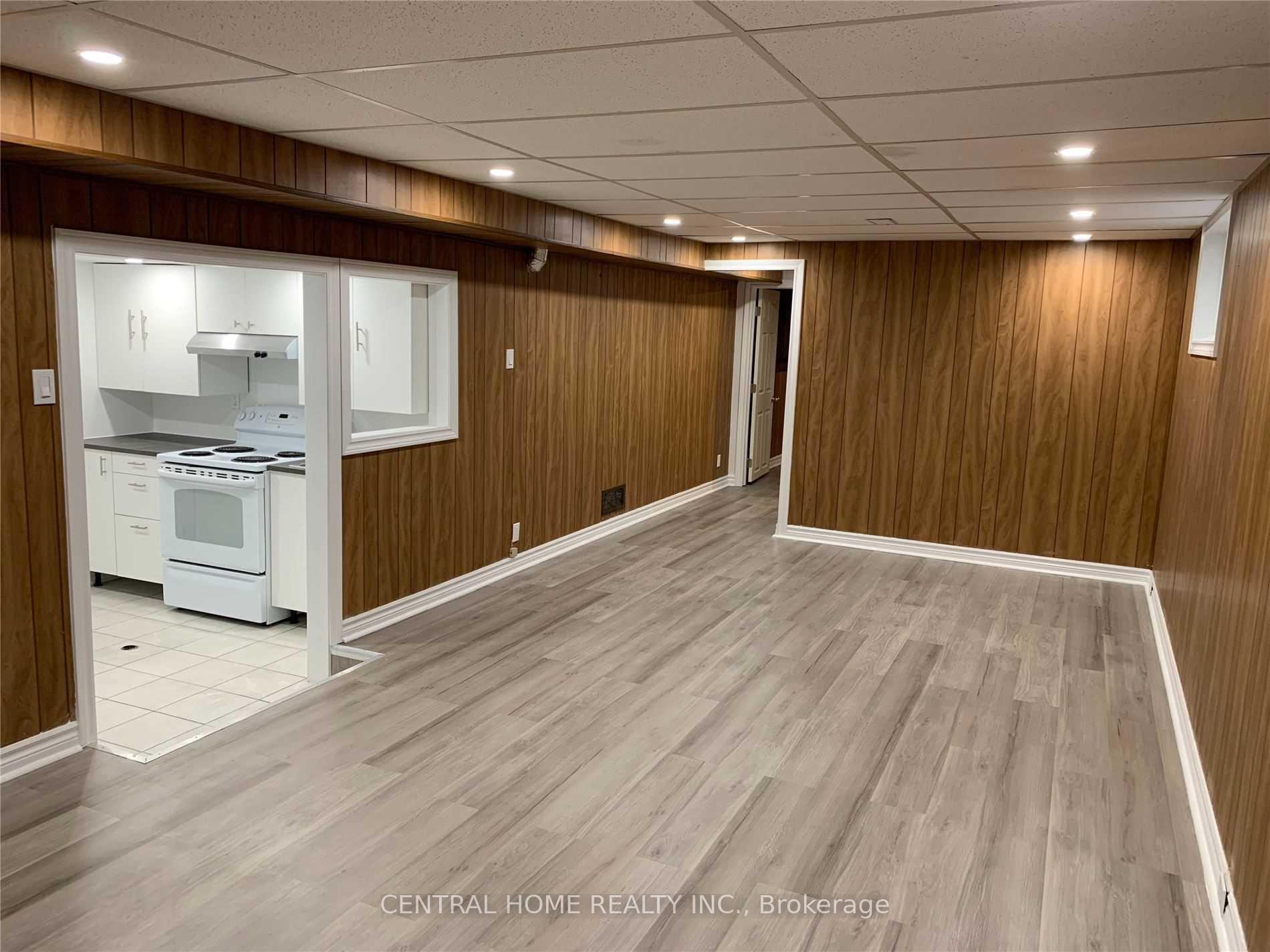 Photo 21 of 114 Bond Crescent, Richmond Hill, Oak Ridges — HOMEH