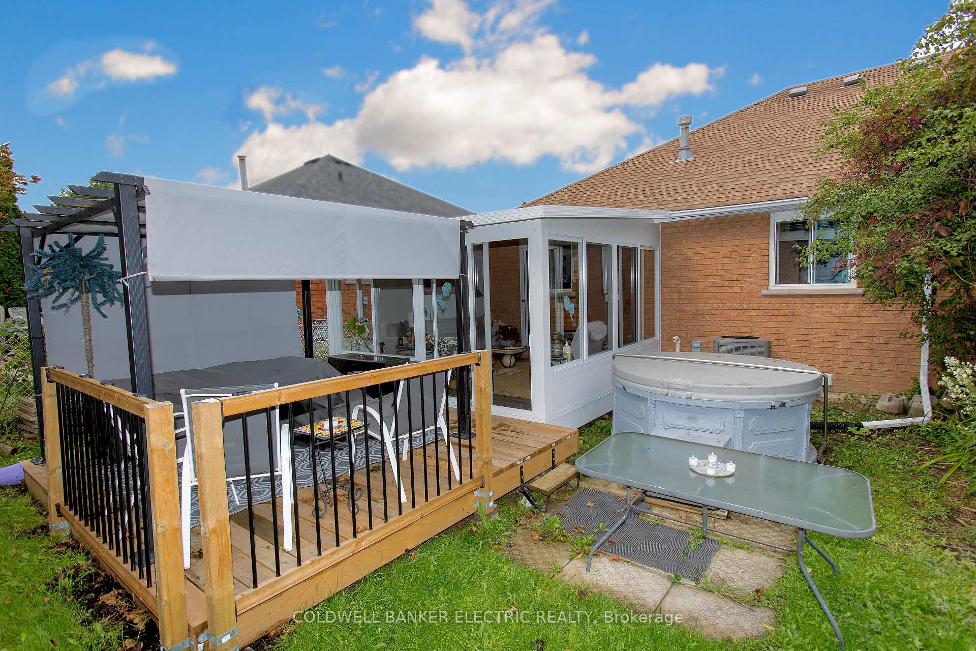 Photo 2 of 247 Towerhill Road, Peterborough, Northcrest Ward 5 — HOMEH