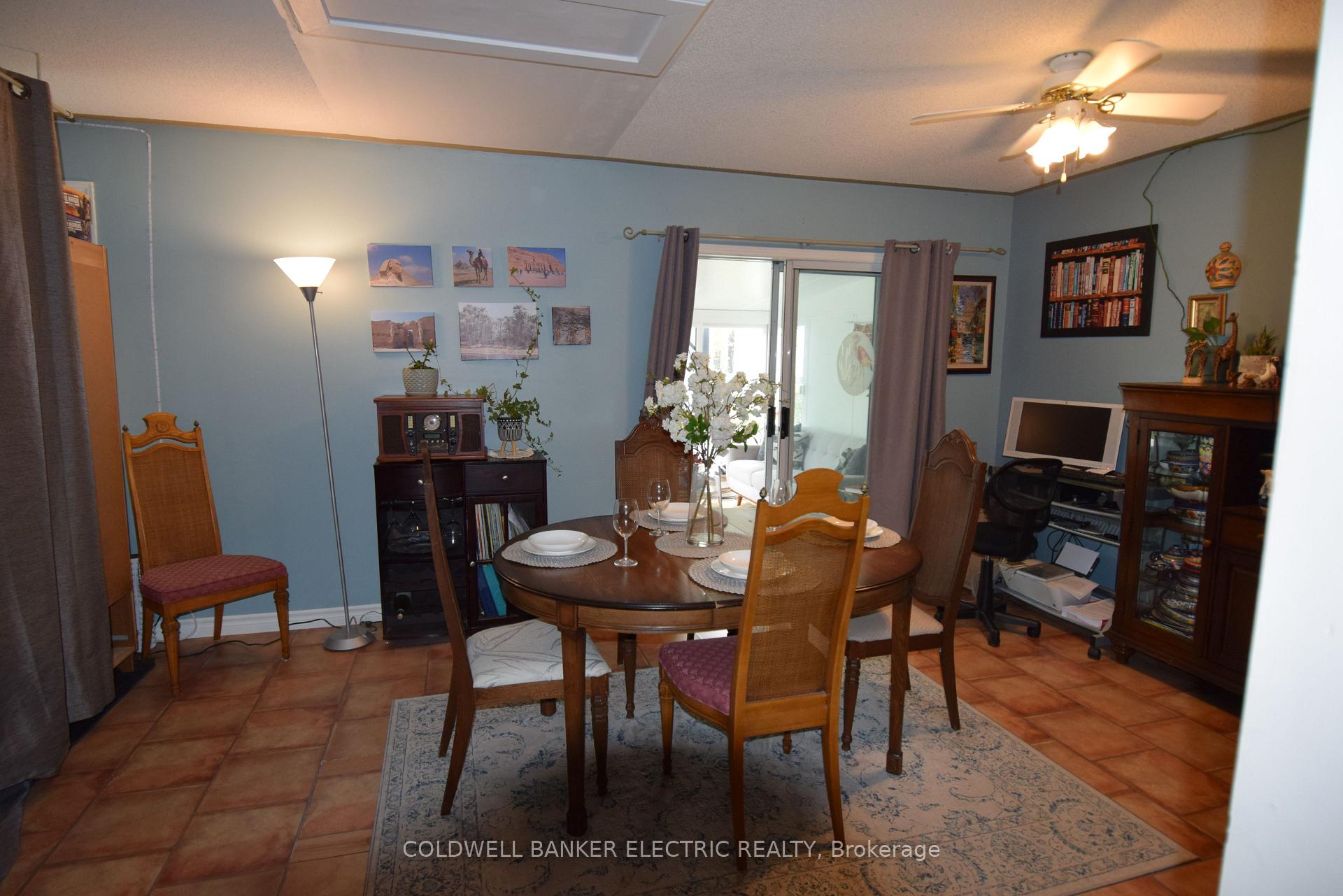 Photo 11 of 247 Towerhill Road, Peterborough, Northcrest Ward 5 — HOMEH