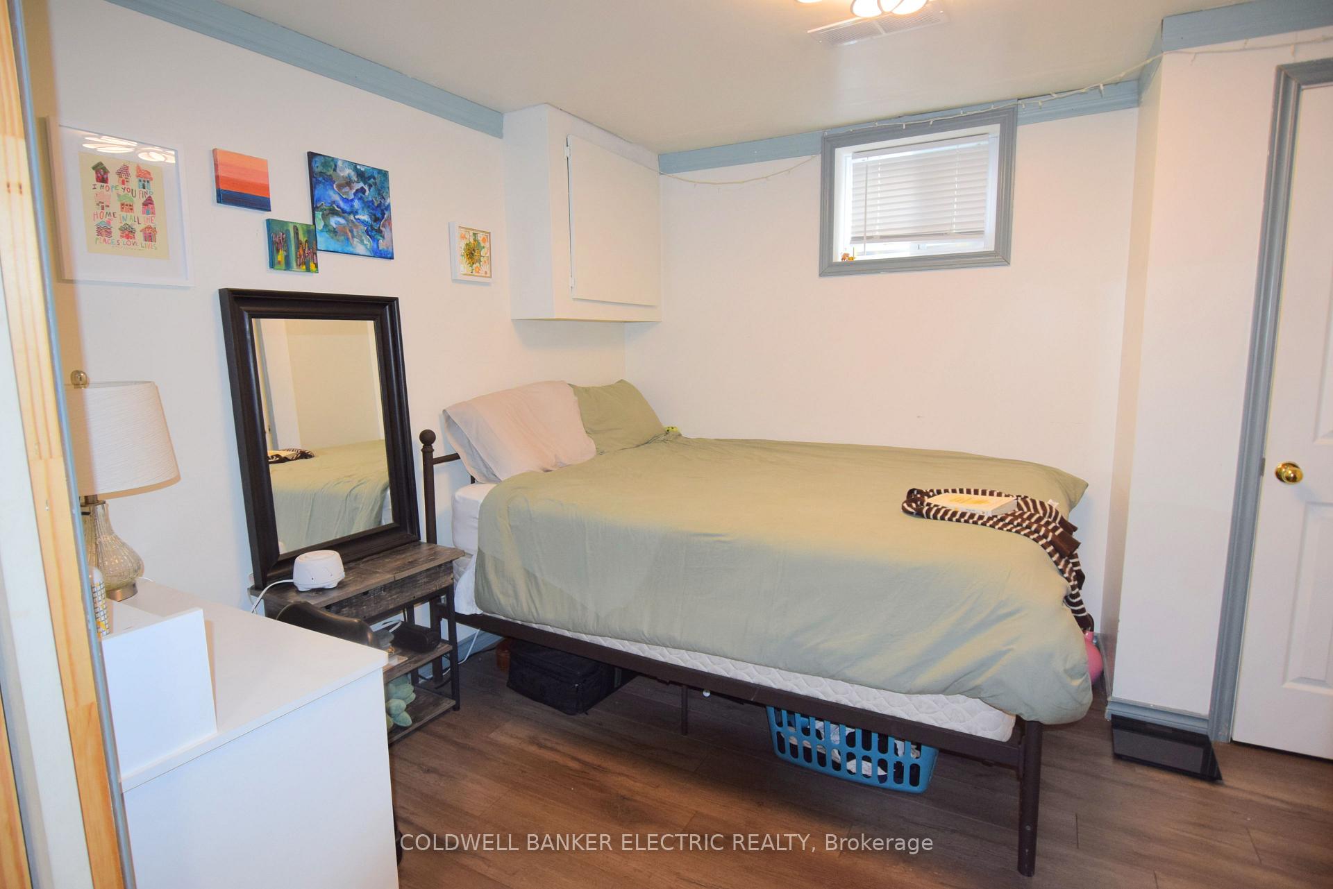 Photo 19 of 247 Towerhill Road, Peterborough, Northcrest Ward 5 — HOMEH