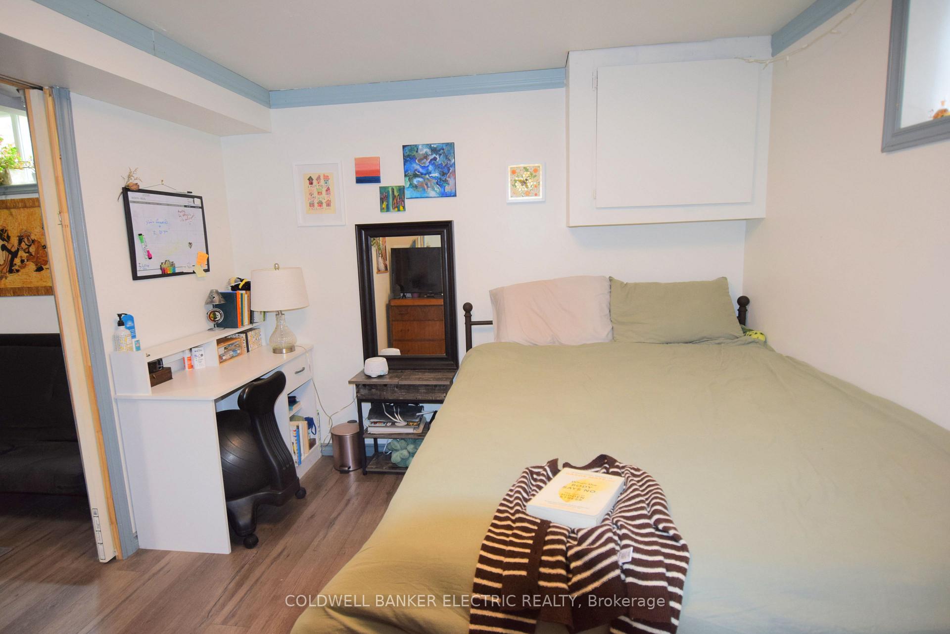 Photo 20 of 247 Towerhill Road, Peterborough, Northcrest Ward 5 — HOMEH