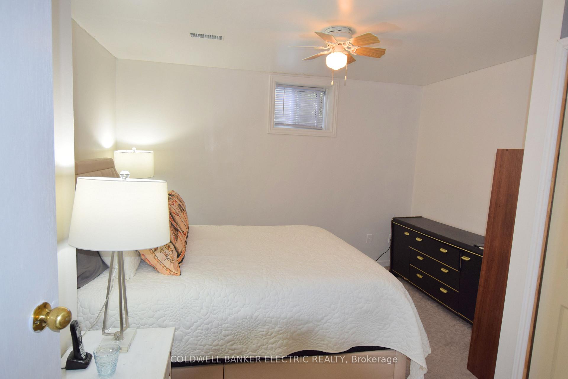 Photo 21 of 247 Towerhill Road, Peterborough, Northcrest Ward 5 — HOMEH