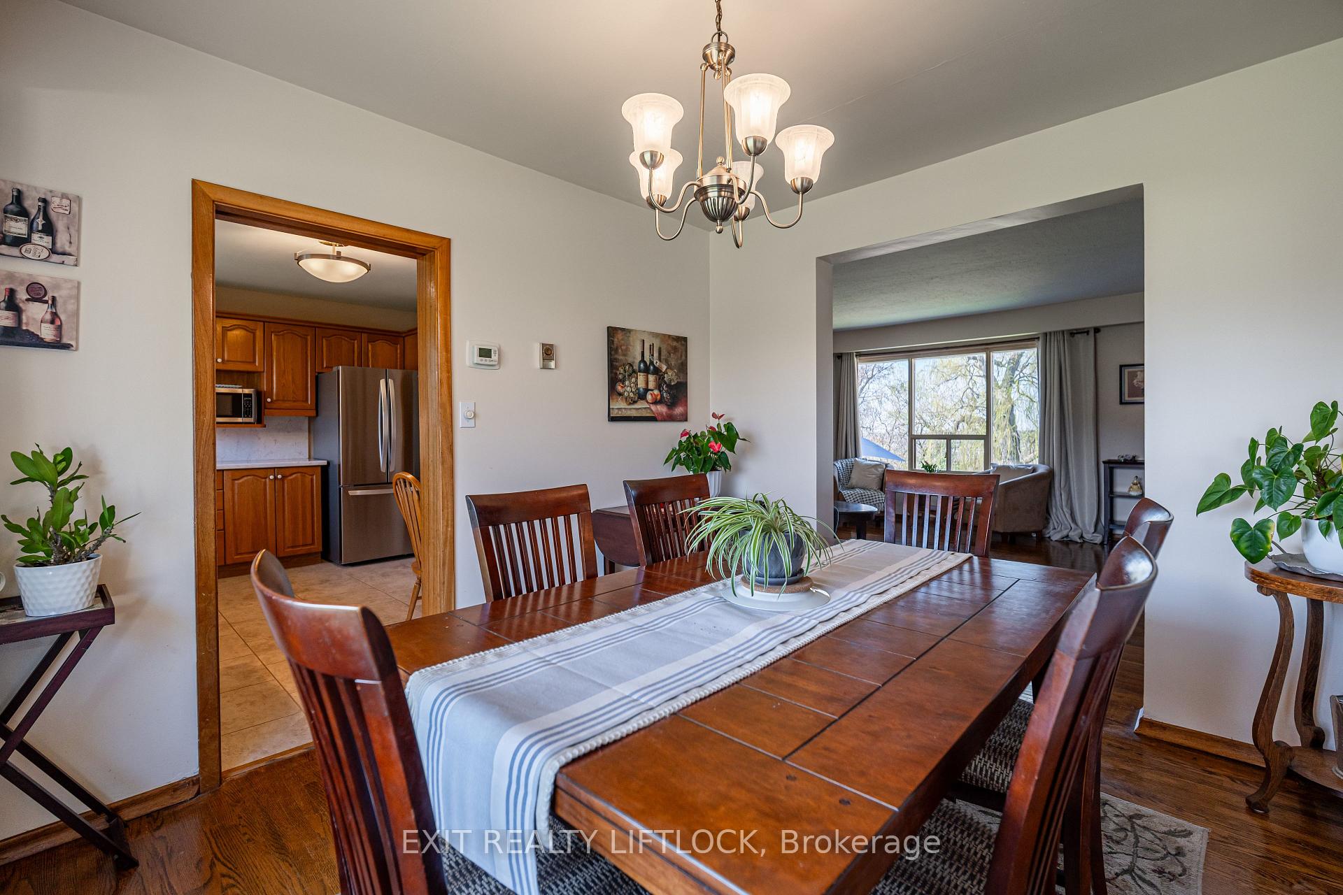 Photo 7 of 110 Labrador Drive, Oshawa, Donevan — HOMEH