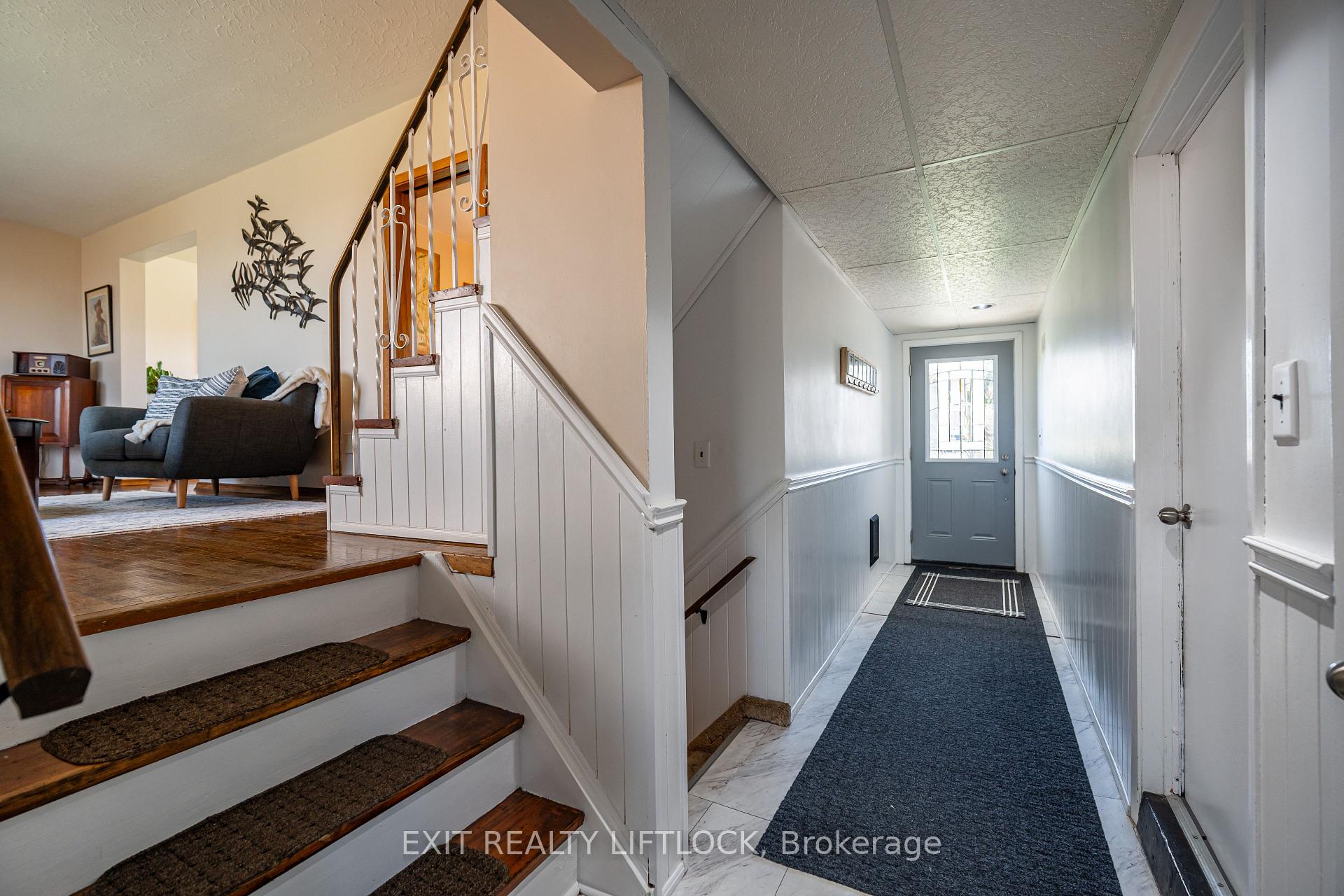Photo 9 of 110 Labrador Drive, Oshawa, Donevan — HOMEH