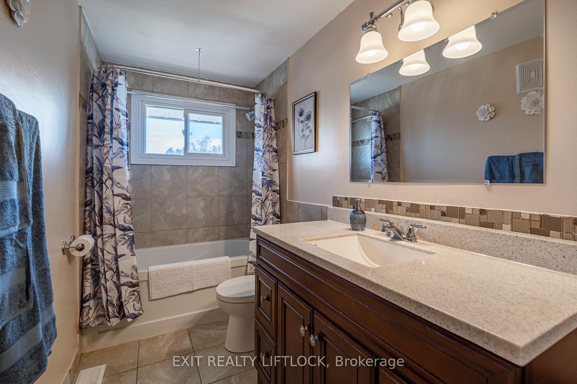 Photo 16 of 110 Labrador Drive, Oshawa, Donevan — HOMEH